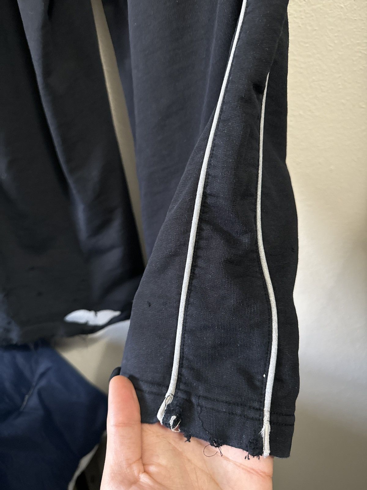 Balenciaga Summer 22 ‘Red Carpet’ 3B Sport Icon Sweatpants Size US 30 / EU 46 - 8 Thumbnail