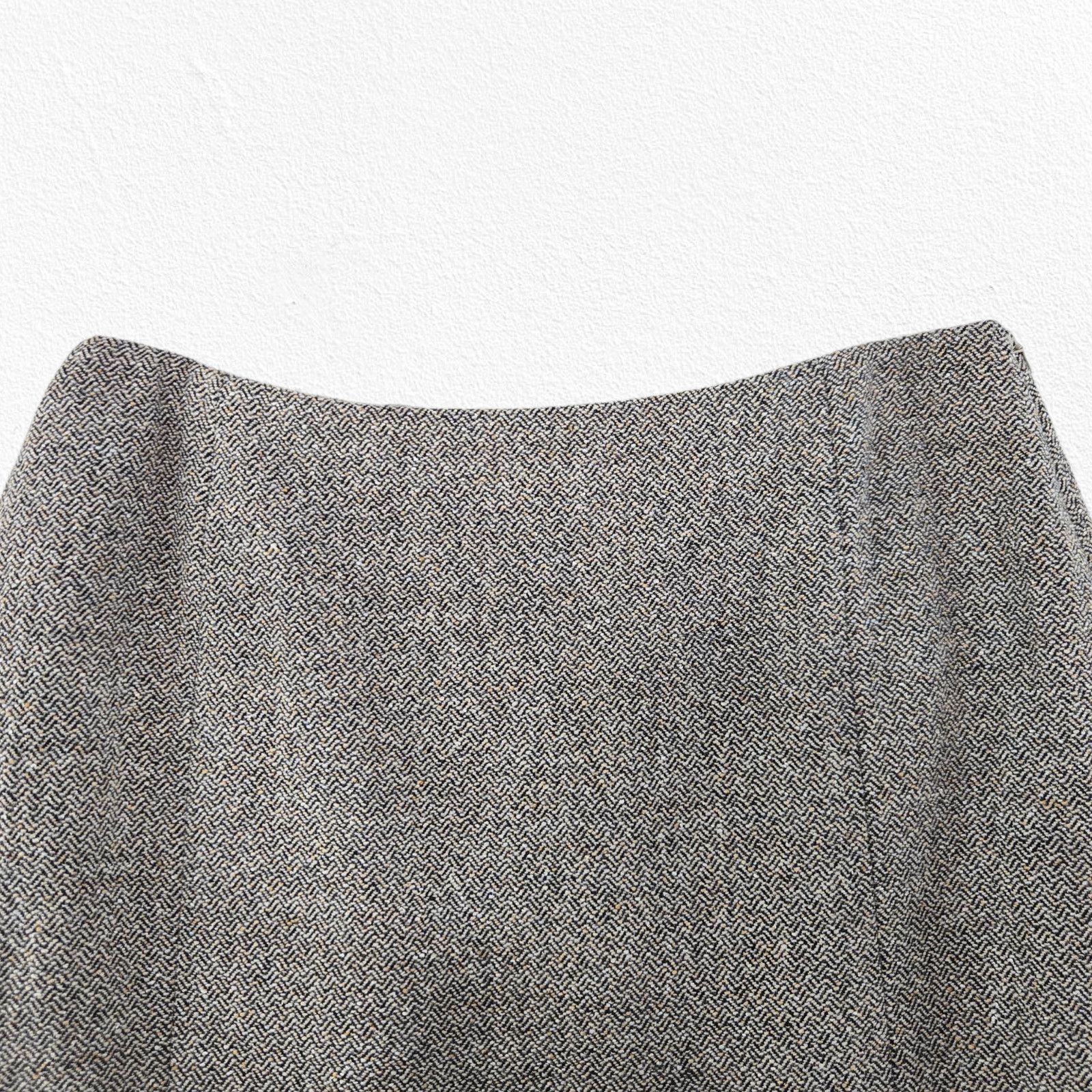 Ann Taylor Y2K Ann Taylor Gray Tweed Wool Blend Skirt Size 4P Size 27" / US 4 / IT 40 - 2 Thumbnail