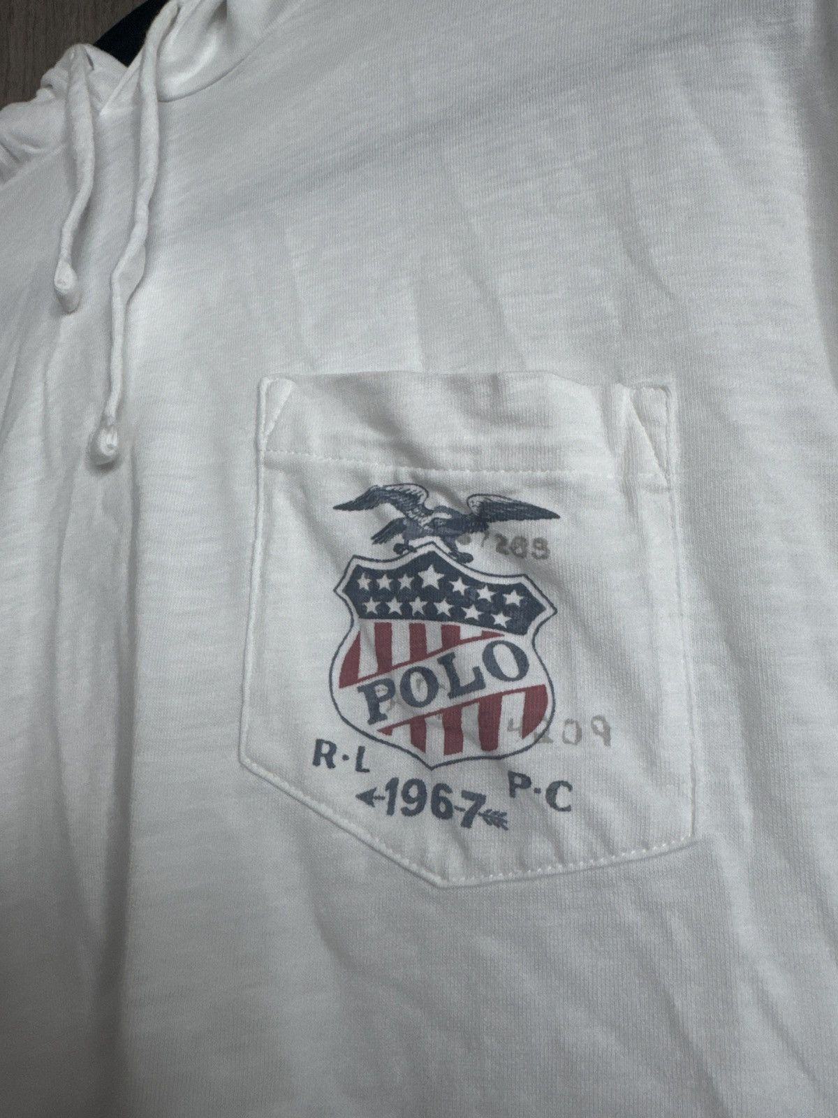 Polo Ralph Lauren Polo Ralph Lauren USA Eagle Badge Tshirt Hoodie Size US L / EU 52-54 / 3 - 4 Thumbnail