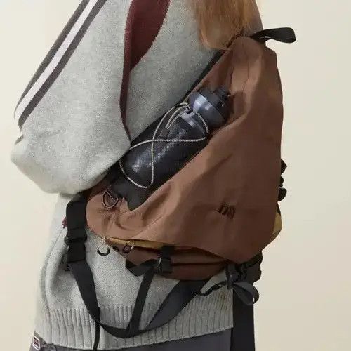Japanese Brand Vintage Crossbody one-shoulder Bags Unisex Size ONE SIZE - 2 Thumbnail