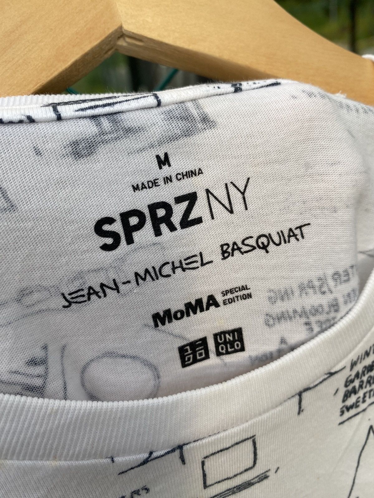 Jean-Michel Basquiat Uniqlo X Jean Michel Basquiat Fullprint Tshirt Size US M / EU 48-50 / 2 - 7 Thumbnail
