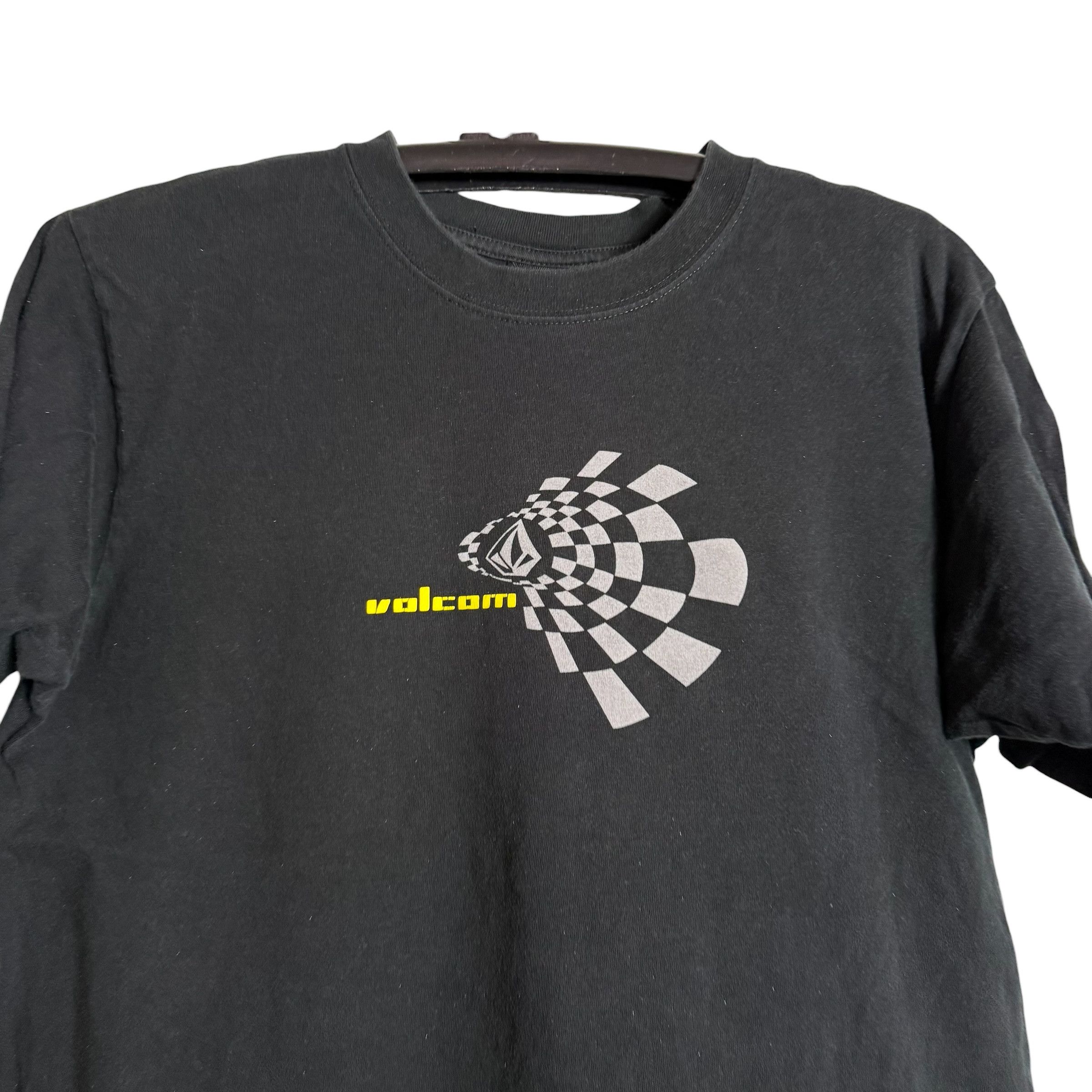 Volcom 🔥RARE🔥Vintage Volcom Skateboard Easy Orbit 2.0 T-shirt Size US S / EU 44-46 / 1 - 2 Thumbnail