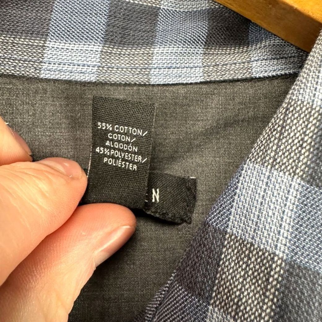 Van Heusen VINTAGE? NO. (Wait) Size 40R - 6 Thumbnail