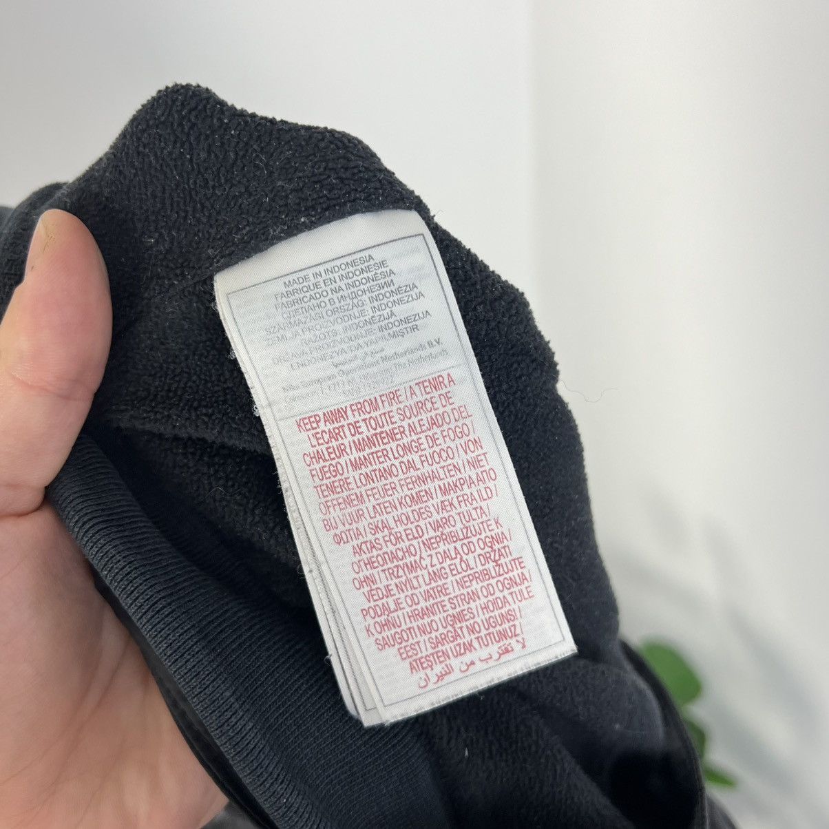 Nike Vintage Y2K Nike Mini Logo Parachute Baggy Track Pants Size 28" / US 6 / IT 42 - 11 Thumbnail