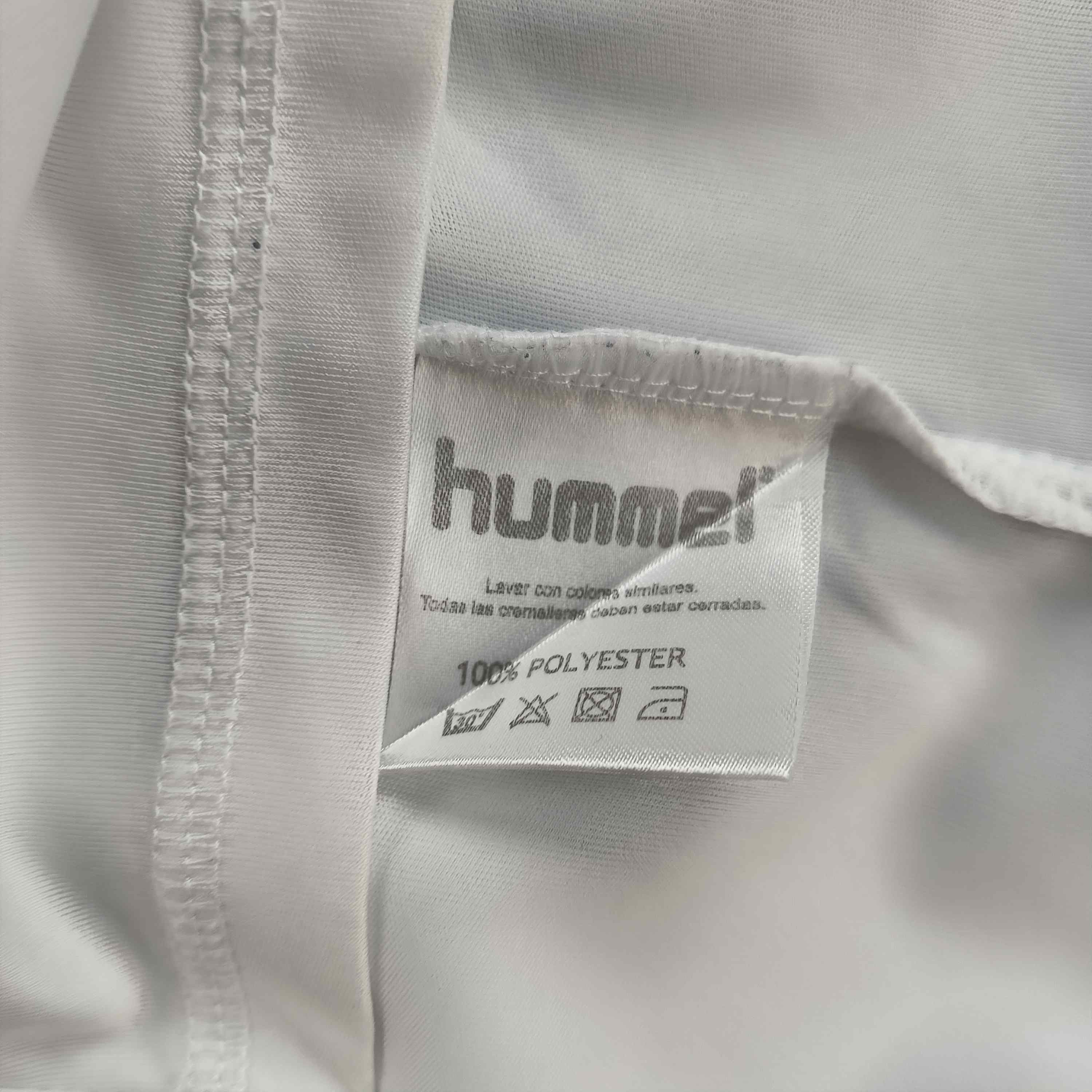 Hummel CD Guadalajara 21-22 Hummel training football jersey size S Size US S / EU 44-46 / 1 - 6 Thumbnail