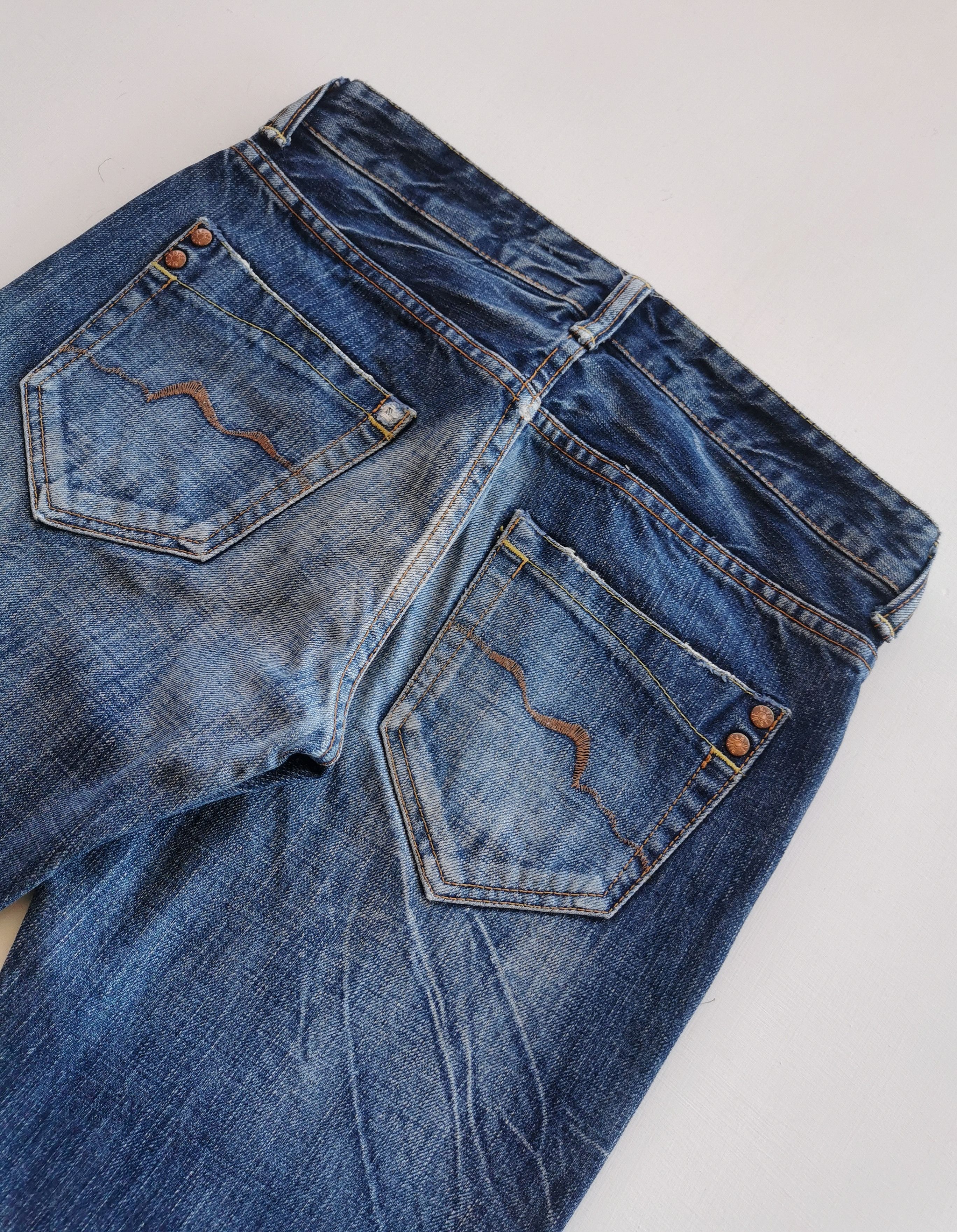 Japanese Brand Japanese Brand Rivet Blue Flare Whiskering Distressed Jeans Size US 28 / EU 44 - 2 Thumbnail
