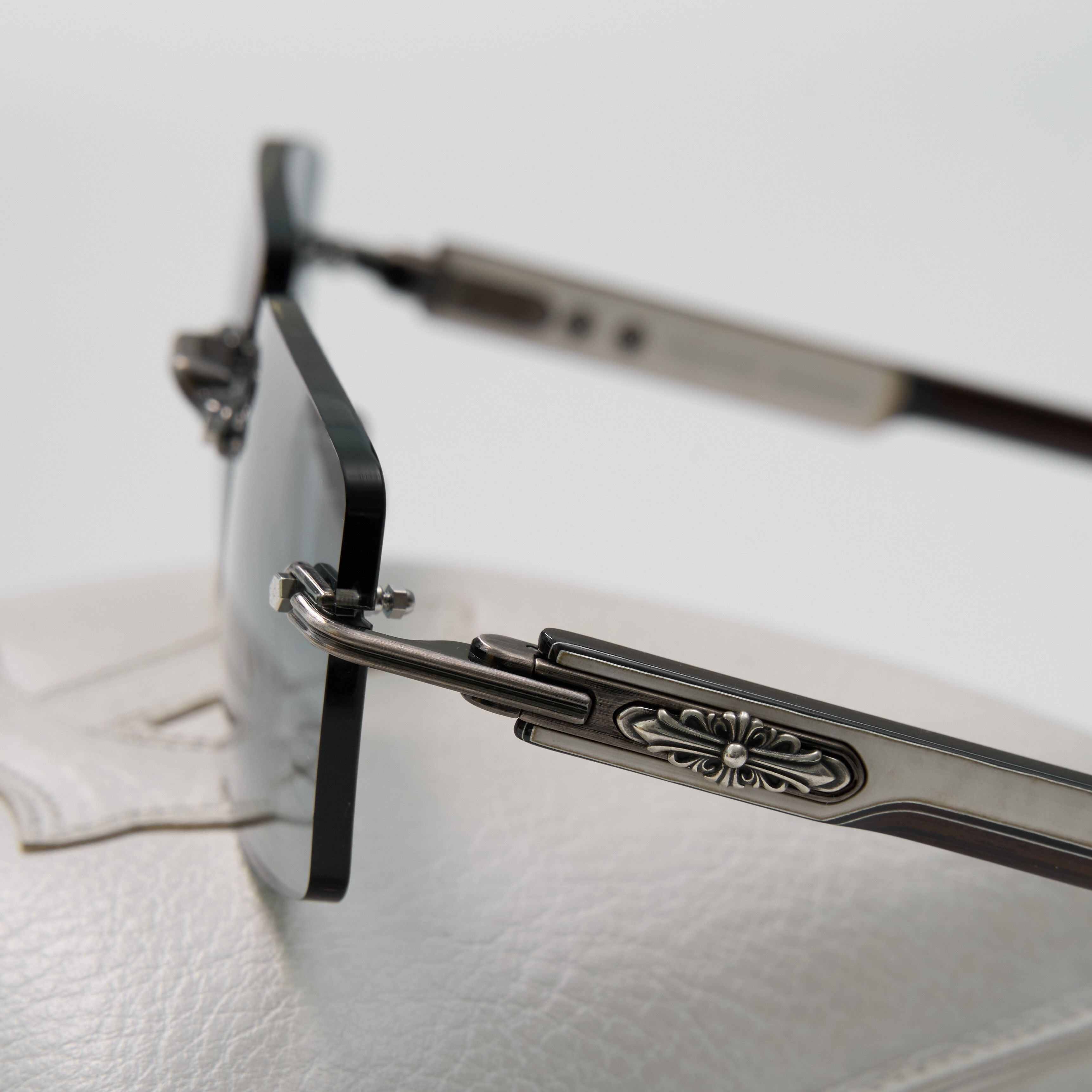Chrome Hearts CHROME HEARTS DEEP II ANTIQUE SILVER WHITE EBONY WOOD BLUE Size ONE SIZE - 4 Thumbnail