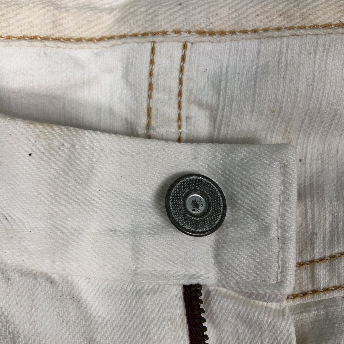 Japanese Brand 🔥Worn Rusty Design White Denim Johnbull Japan Size US 32 / EU 48 - 15 Thumbnail