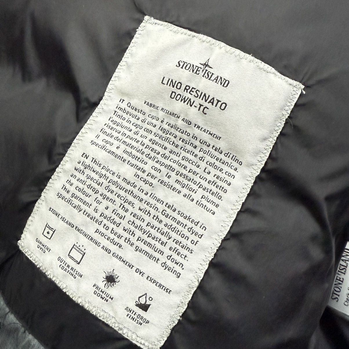 Stone Island STONE ISLAND ASYMETRICAL ZIP PUFFER JACKET Size US S / EU 44-46 / 1 - 5 Thumbnail