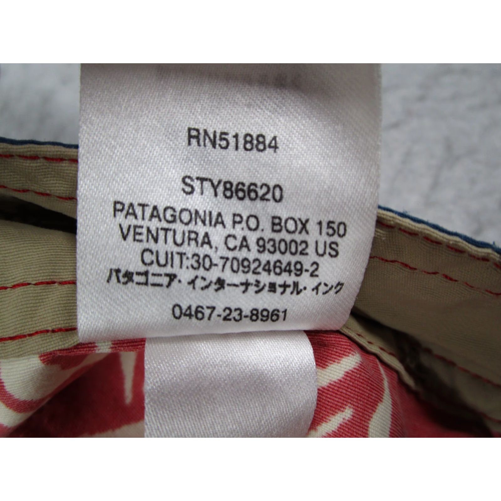 Patagonia Patagonia Shorts Mens 28 Red Floral Wavefarer Board Shorts Swim Trunks STY86620 Size US 28 / EU 44 - 5 Thumbnail