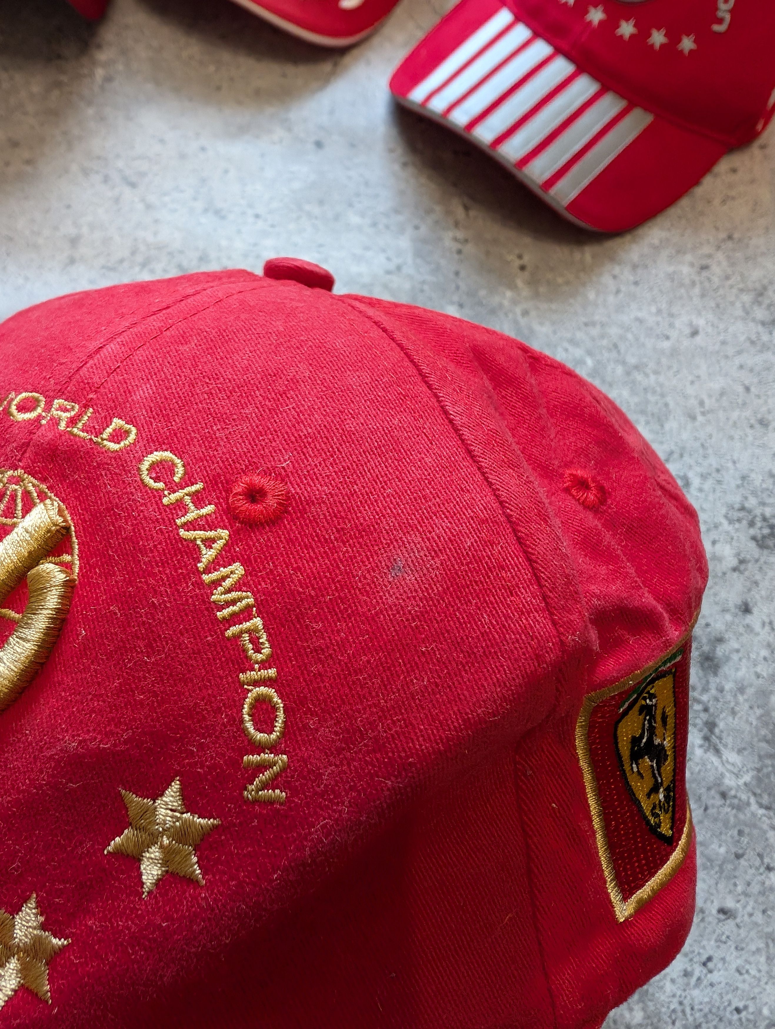 Ferrari × Vintage Michael Schumacher 2002 F1 World Champion Ferrari Formula 1 Size ONE SIZE - 6 Thumbnail