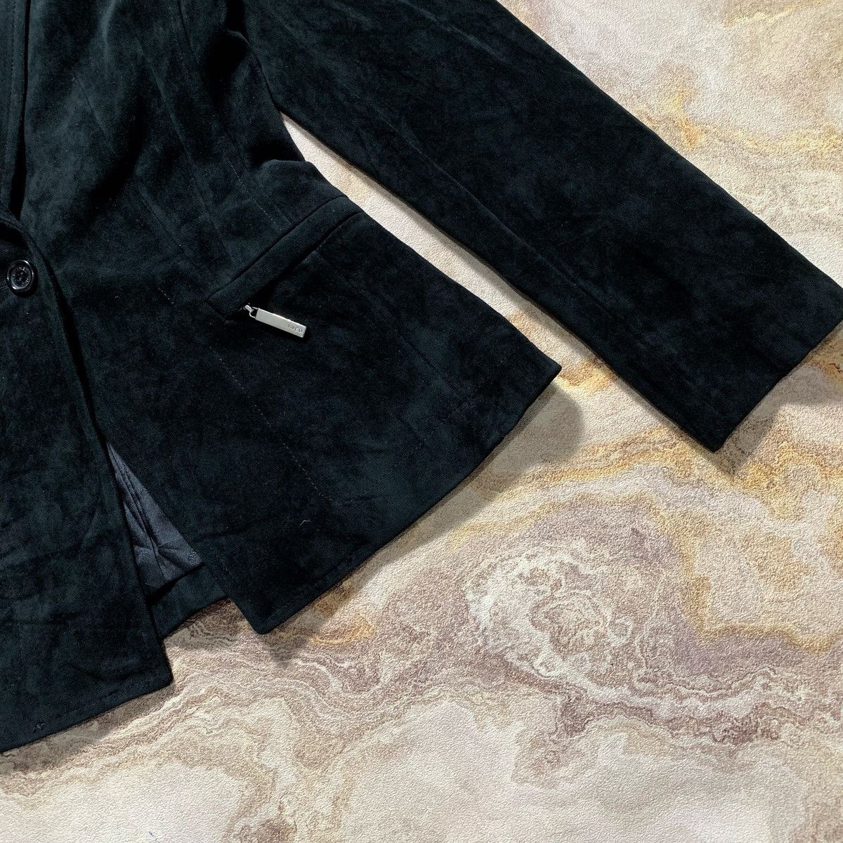 Japanese Brand Ined By Yohji Yamamoto Velvet Blazer Size US S / EU 44-46 / 1 - 3 Thumbnail