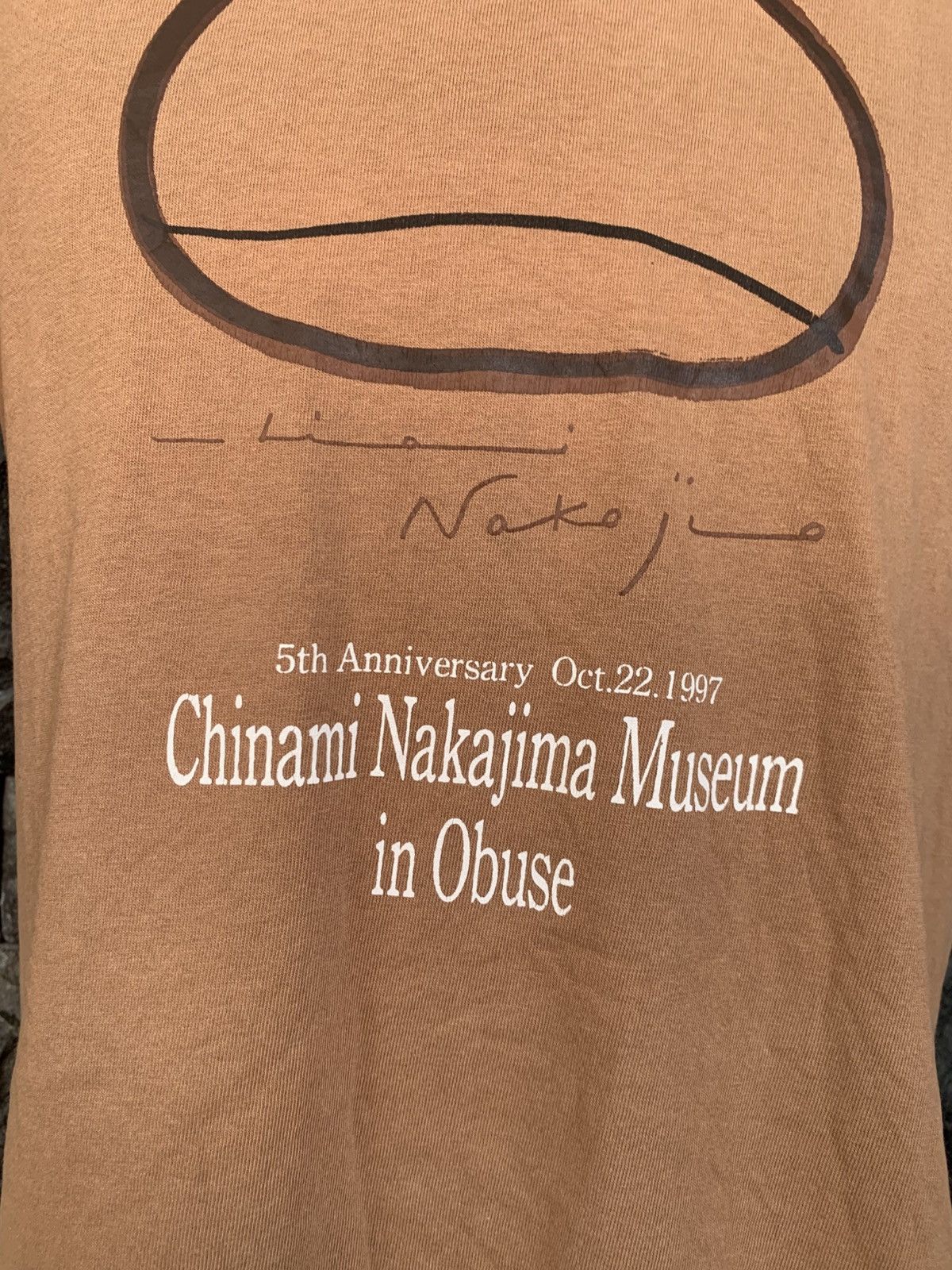 Arts & Science Vintage 90s Chinami Nakajima Museum in Obuse T shirt Size US M / EU 48-50 / 2 - 2 Thumbnail