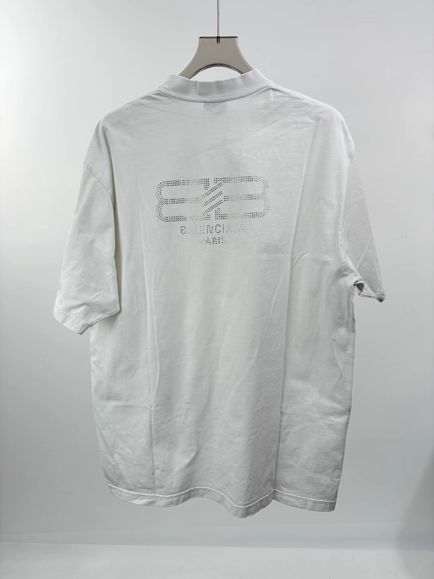 Balenciaga BALENCIAGA Back Crystal Logo T-shirt Size US S / EU 44-46 / 1 - 1 Thumbnail