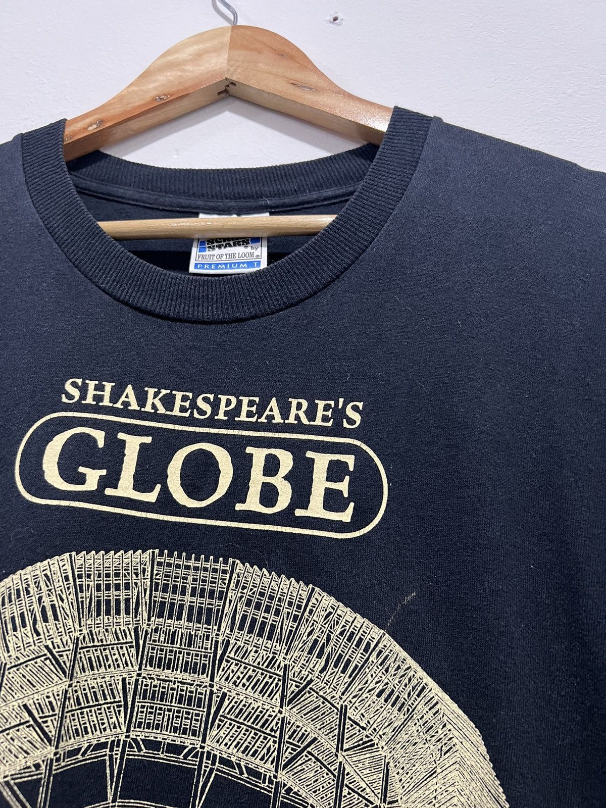 Arts & Science × Vintage Vintage Shakespeare’s Globe Bankside London England Tshirt Size US XL / EU 56 / 4 - 7 Thumbnail