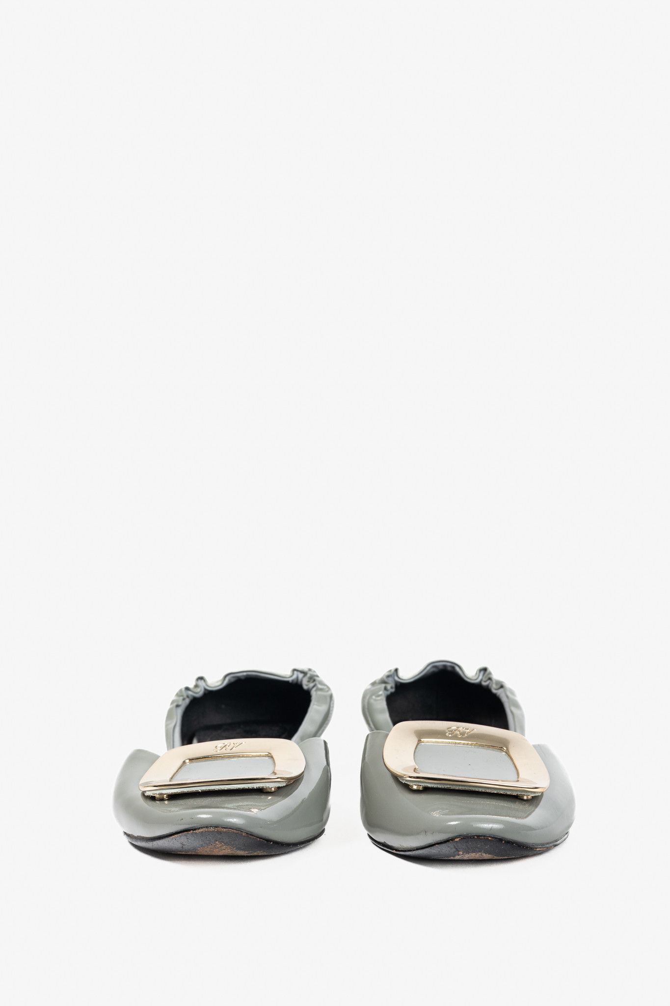 Roger Vivier Roger Vivier Chips Grey Patent Leather Buckle Scrunch Flats Size US 6.5 / IT 36.5 - 3 Thumbnail