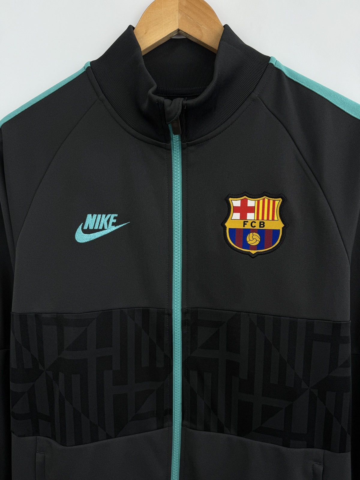 Nike 🇪🇸 19/20 F. C. Barcelona Nike Soccer Zip Jacket Jersey Retro Size US S / EU 44-46 / 1 - 6 Thumbnail