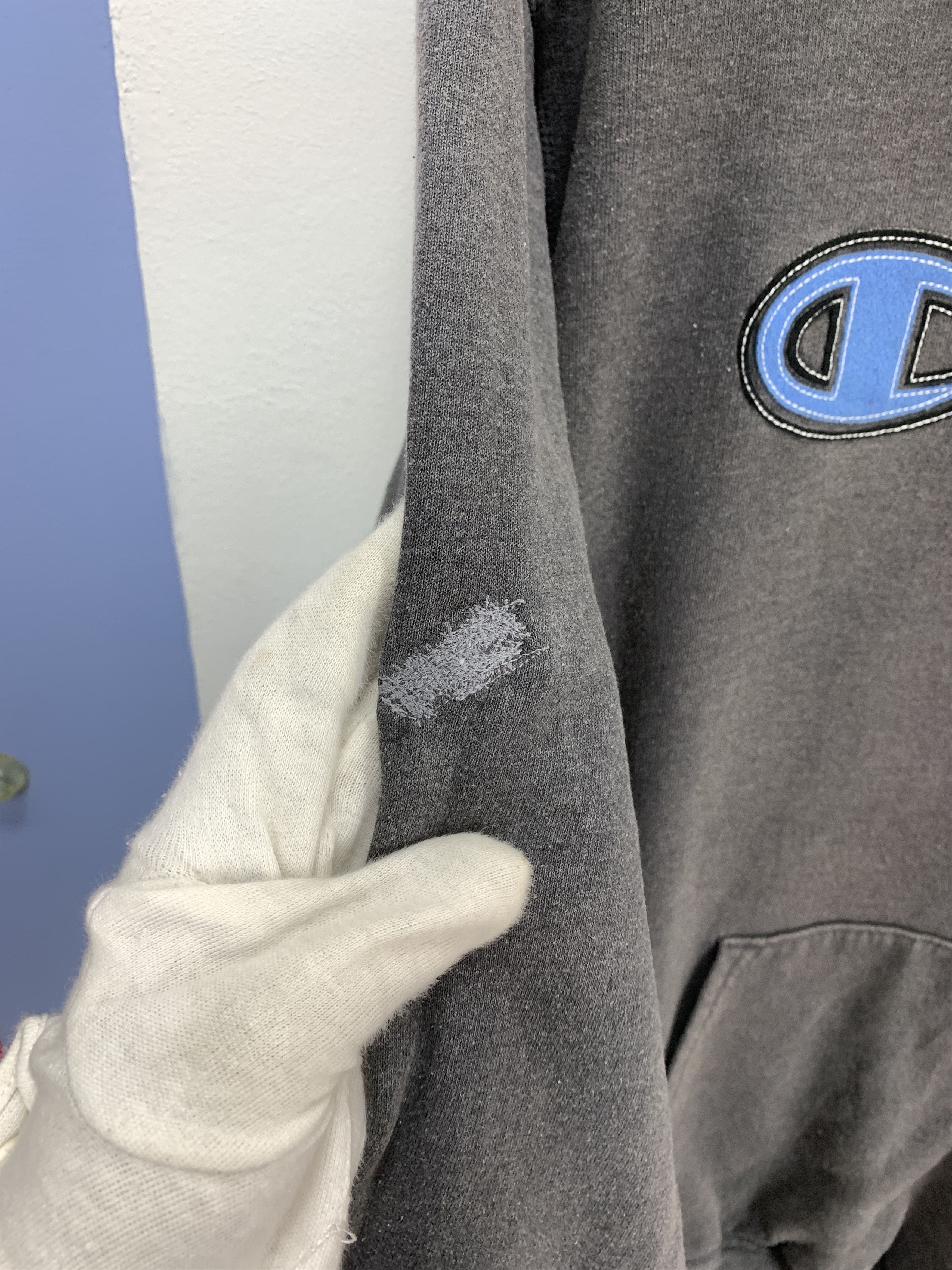 Champion Y2K Vintage CHAMPION Hoodie Pullover #2214/21 Size US XL / EU 56 / 4 - 8 Thumbnail