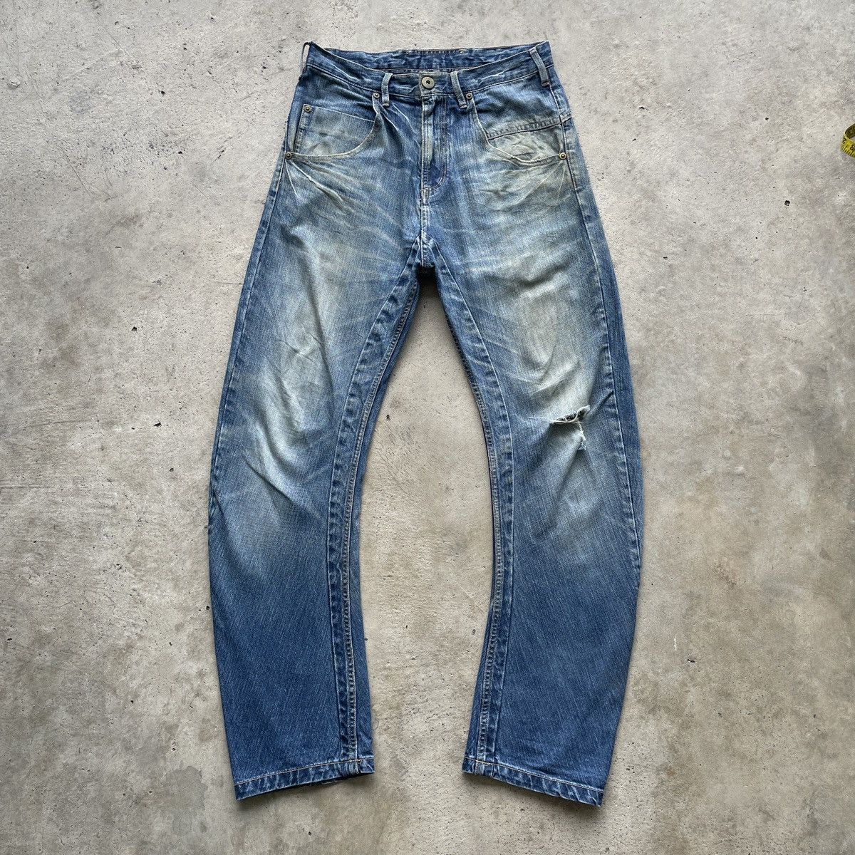 Japanese Brand Vintage Beams Heart Faded Jeans Distressed Denim Pants W30 Size US 30 / EU 46 - 1 Thumbnail