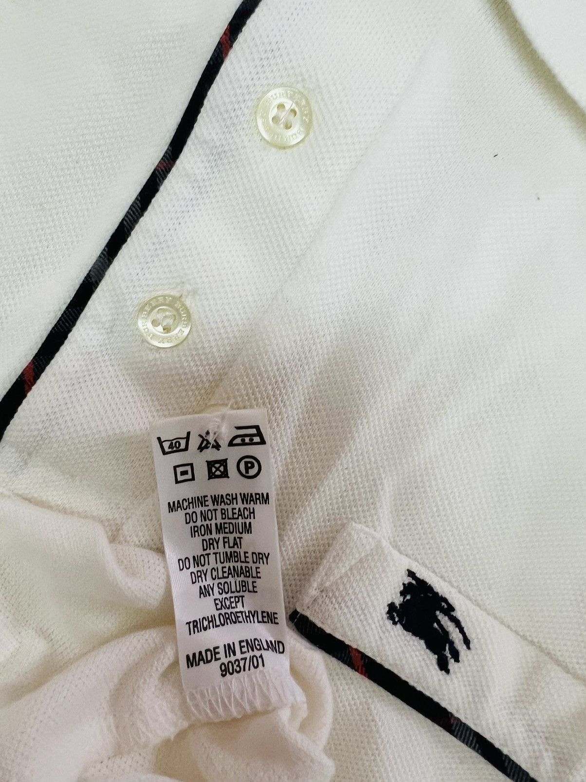 Burberry BURBERRYS POLO TSHIRT BUTTON WHITE MEDIUM ENGLAND Size US M / EU 48-50 / 2 - 5 Thumbnail