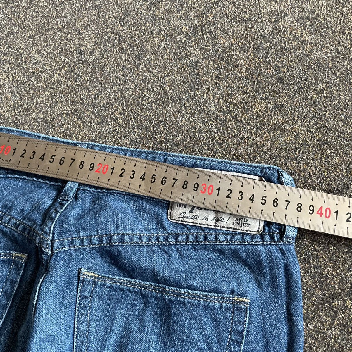 Vintage Vintage 90s Y2K Baggy Wide Leg Jeans Light Wash Grunge 26 Size 26" / US 2 / IT 38 - 7 Thumbnail