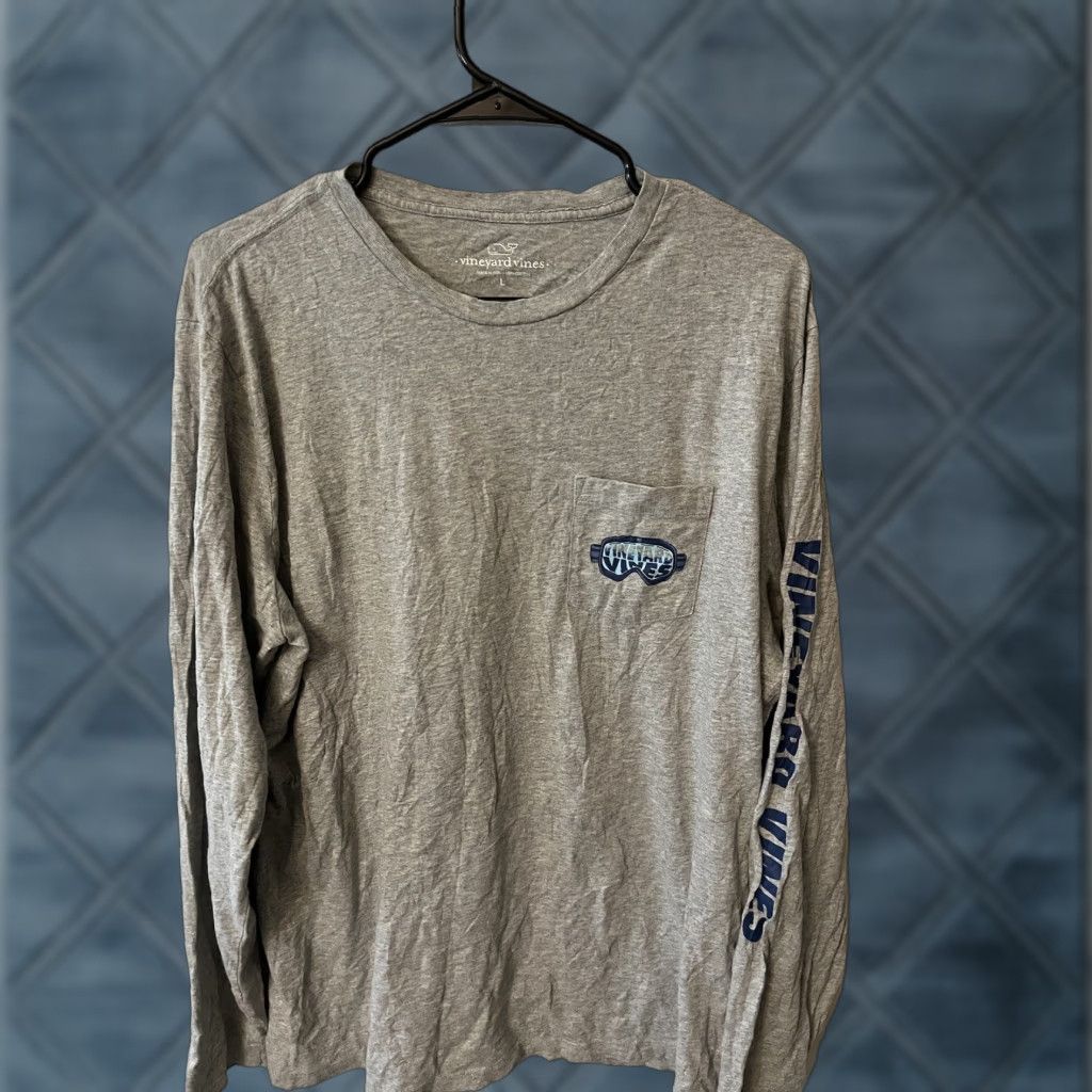 Vineyard Vines Vineyard Vines Gray Logo Long Sleeve T-Shirt Men's Large Holiday Theme Size US L / EU 52-54 / 3 - 1 Thumbnail