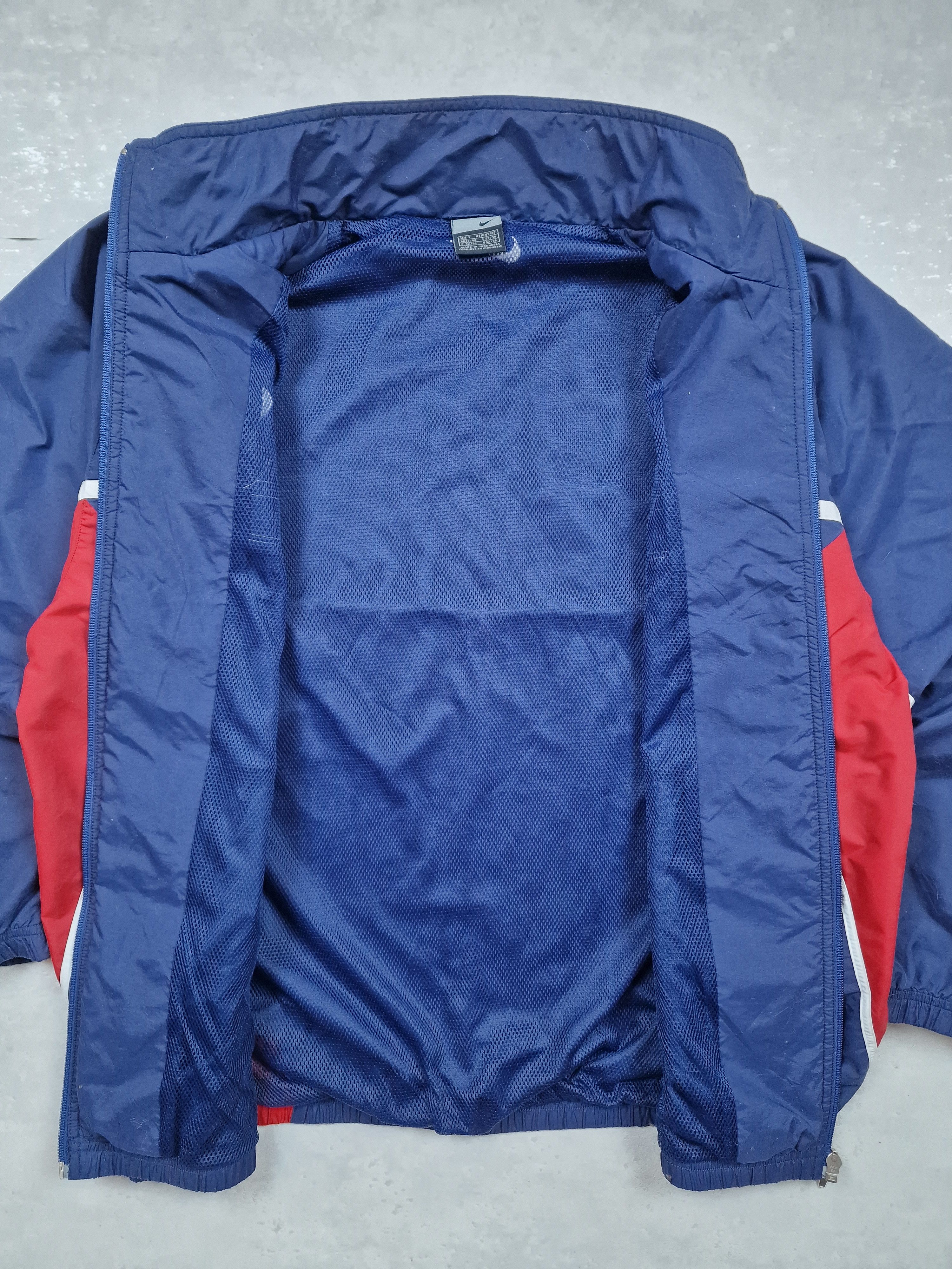 Nike 00s Nike Retro Logo Vintage Y2K Oversize Hylon Retro Jacket Size US L / EU 52-54 / 3 - 6 Thumbnail