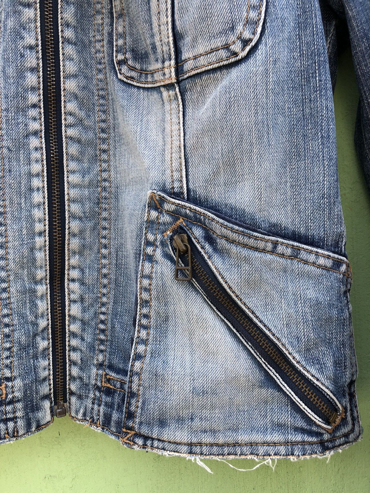 Burberry Burberry London Blue Label Denim Jacket Vintage Japan Only Size M / US 6-8 / IT 42-44 - 5 Thumbnail