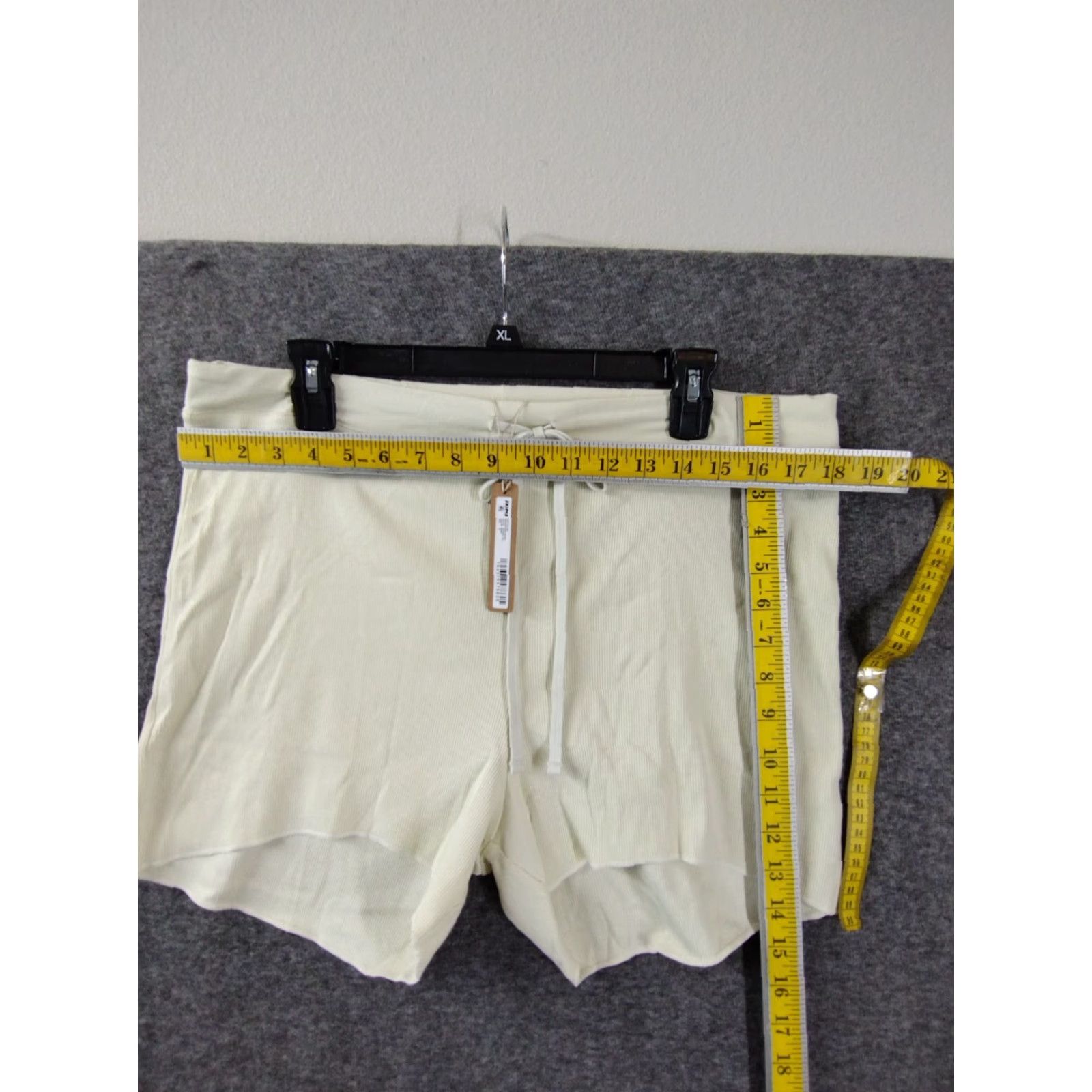 SKIMS Skims Drawstring Shorts Shirt? Size 40" / US 18 - 3 Thumbnail