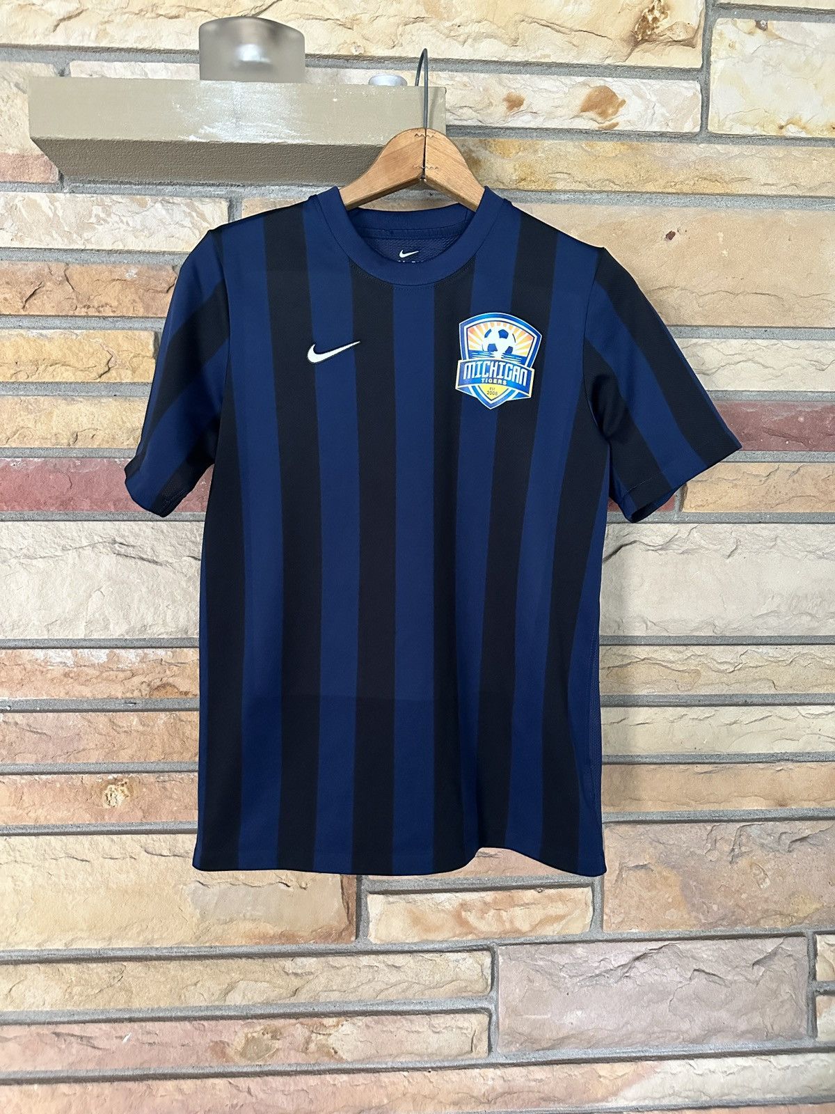Nike Y2K Nike Michigan Tigers Striped Soccer Jersey Size US S / EU 44-46 / 1 - 1 Thumbnail
