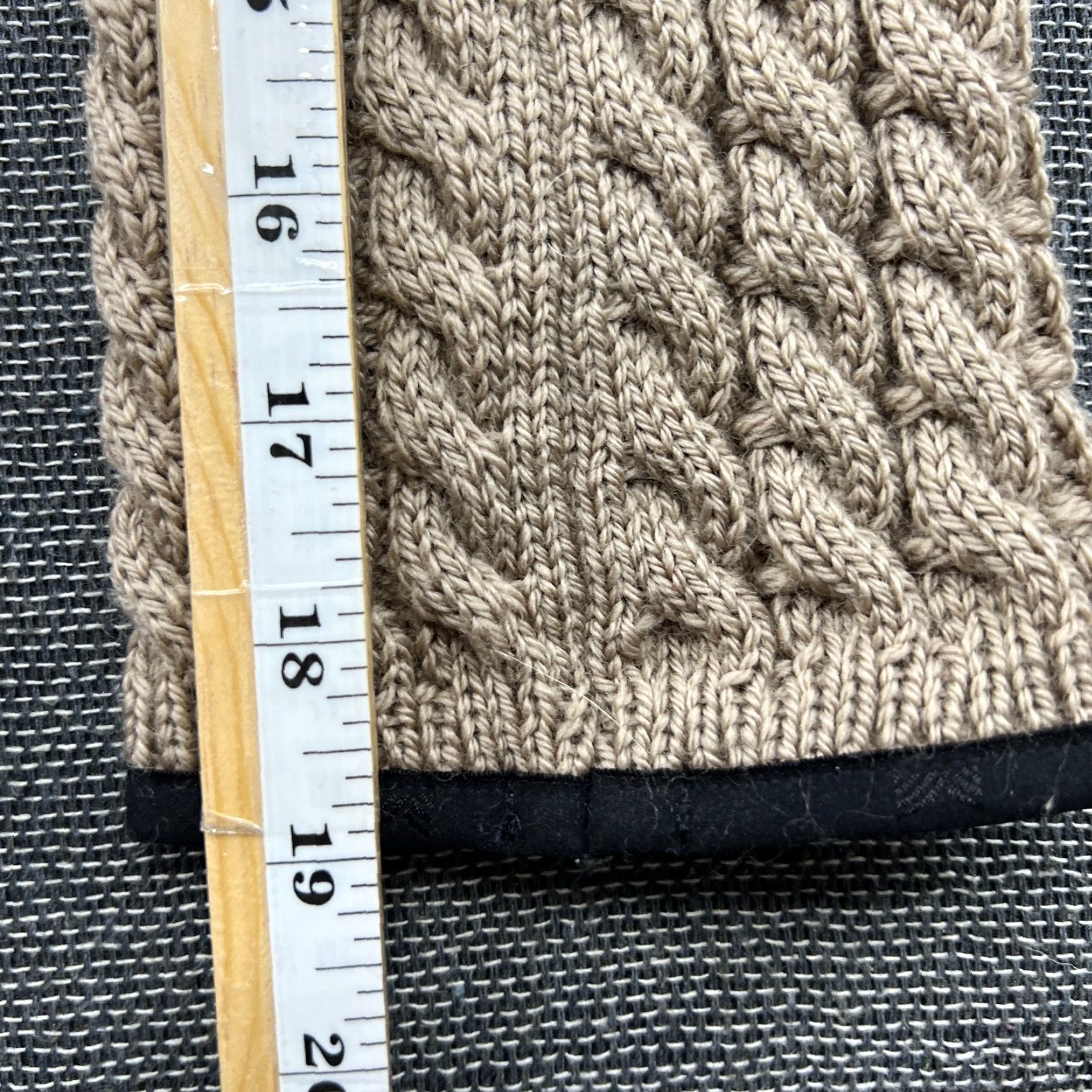 Dale Of Norway Dale of Norway Arm Warmer Beige 100% New Wool Knit Cable Knit Arms Unisex Adults One Size Wool Arm Warmer Size ONE SIZE - 5 Thumbnail