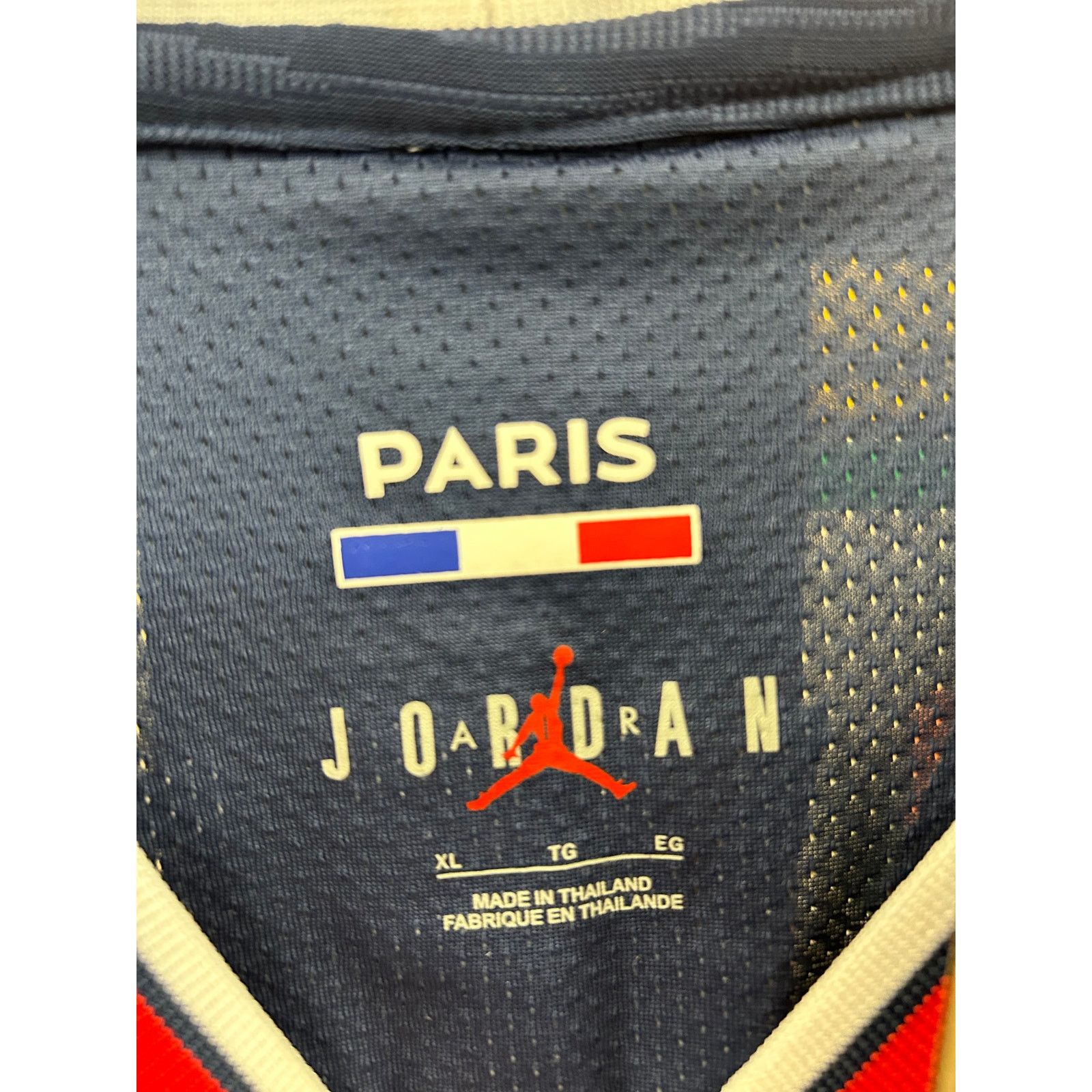 Jordan Brand Paris Saint-Germain (PSG) Home Jersey Lavezzi XL B12 Size US XL / EU 56 / 4 - 3 Thumbnail
