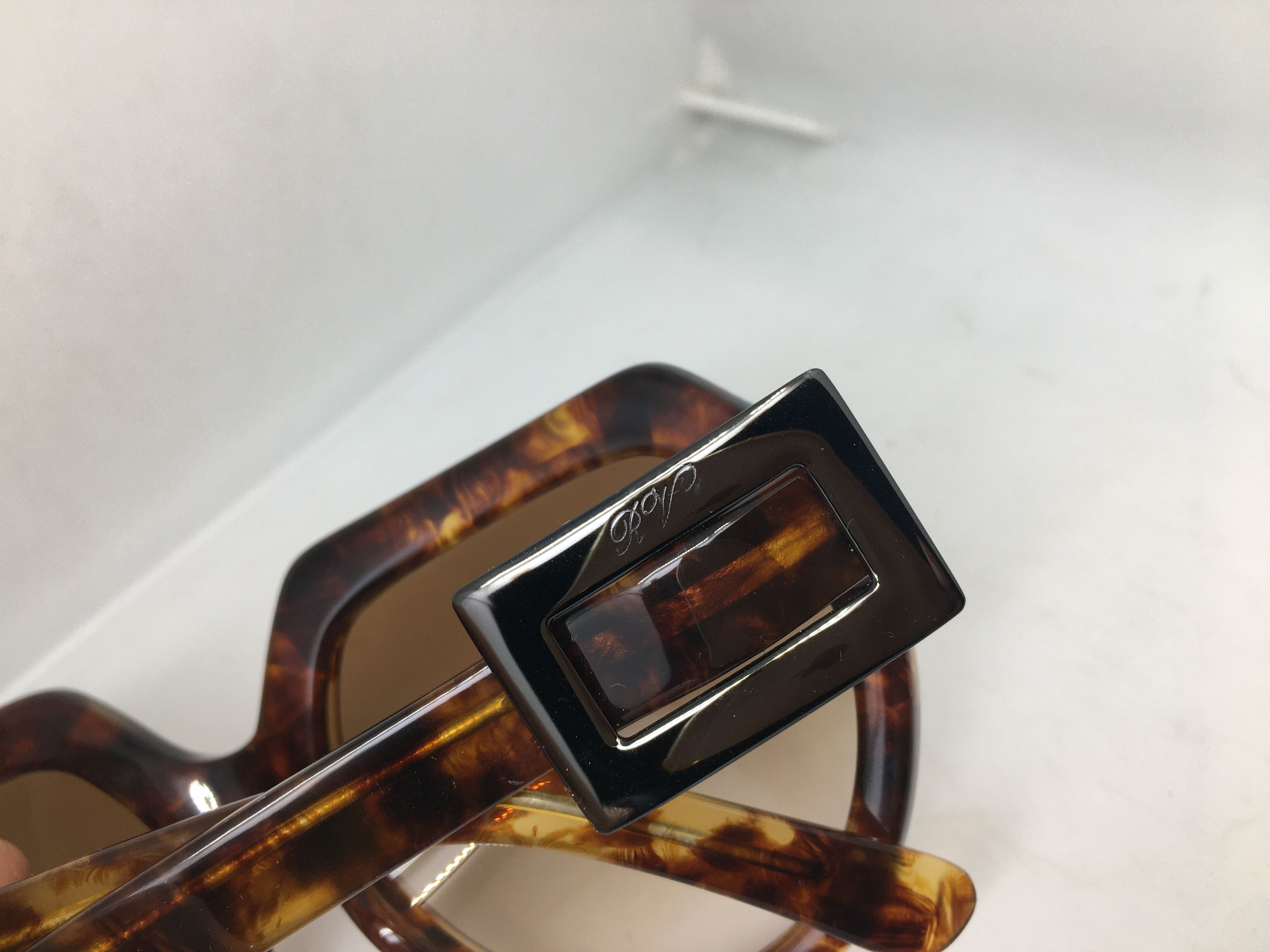 Other Handmade Roger Vivier Tortoise Sunglasses Frame Size ONE SIZE - 10 Thumbnail