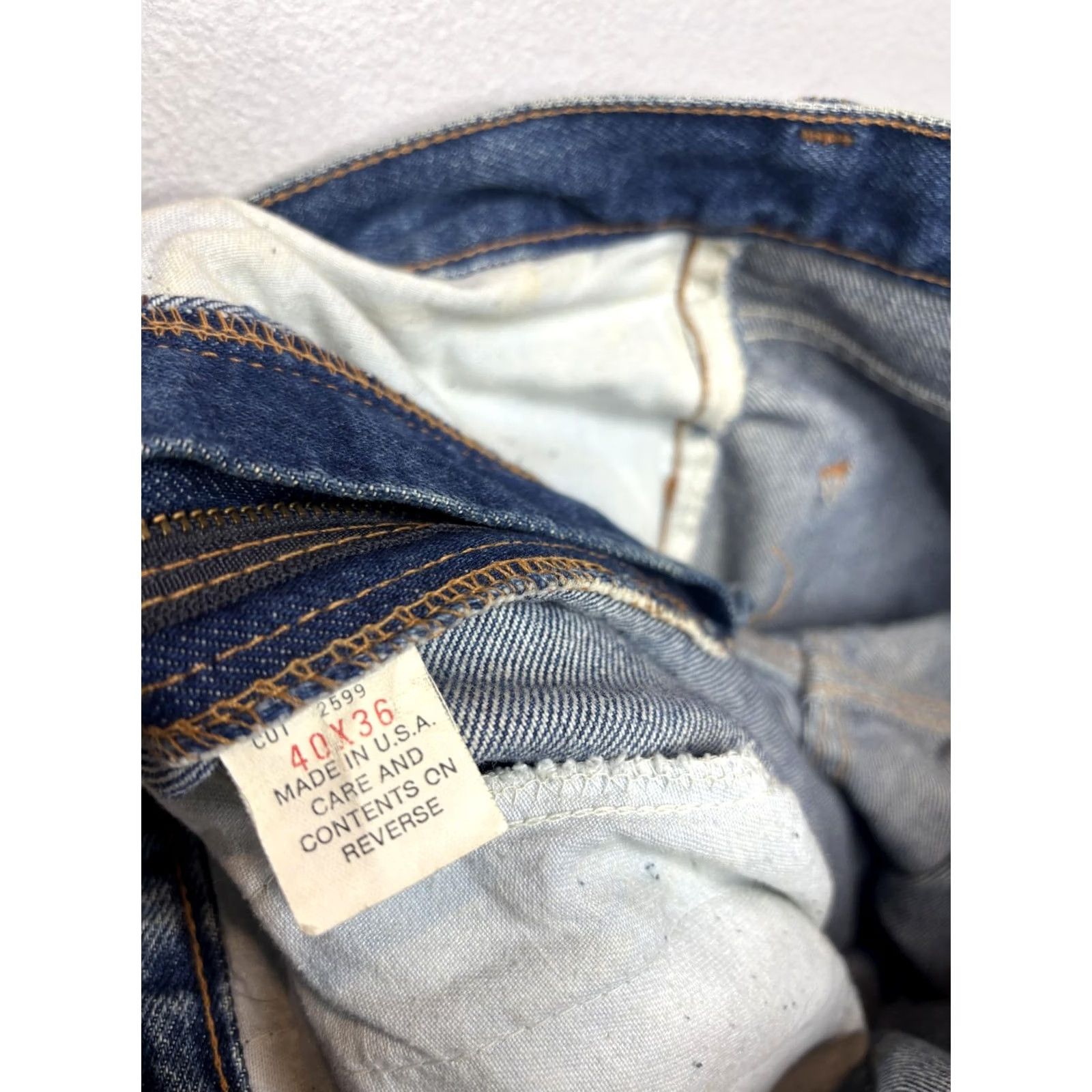 Harley Davidson VINTAGE Harley-Davidson Jeans Mens 40x36 Blue Tapered Eagle Patch USA 90s Mens Jeans Blue 90s Harley-Davidson US flag eagle patch denim jeans Mens Size US 40 / EU 56 - 7 Thumbnail