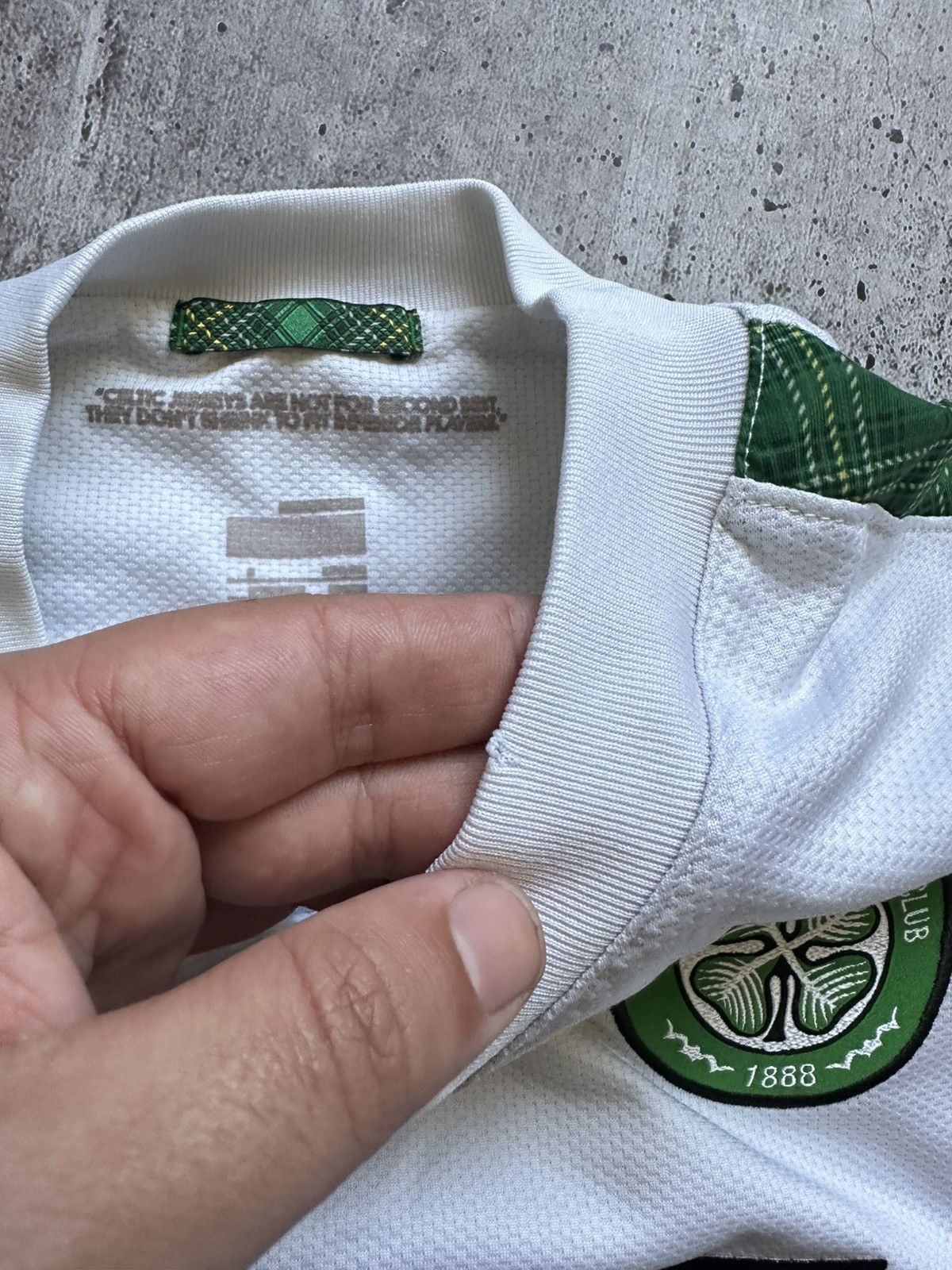 Nike 2009/10 Nike Celtic Vintage Third Kit Soccer Jersey Size US L / EU 52-54 / 3 - 14 Thumbnail