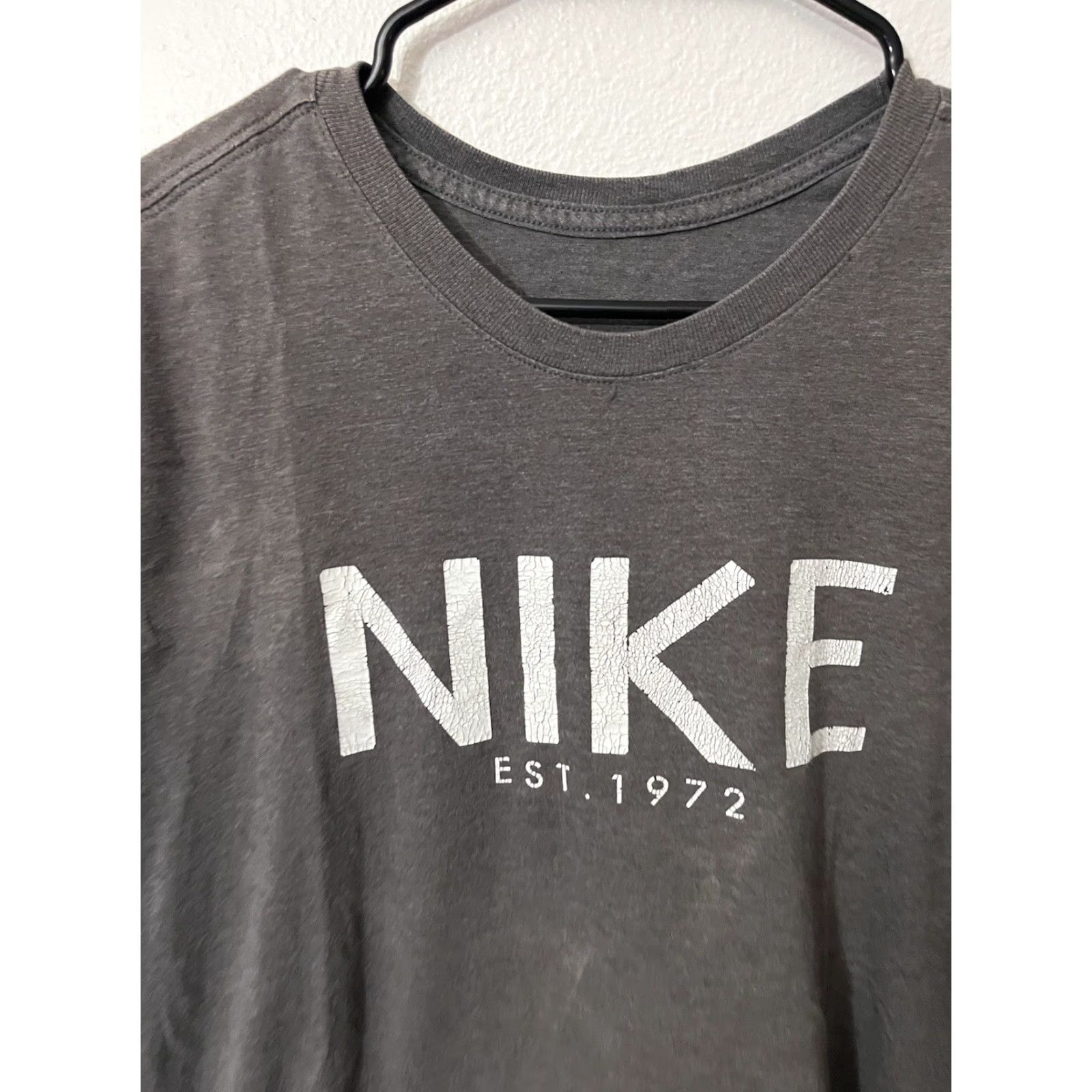 Nike Nike Dri-Fit Tee Shirt Adult Large Gray Short Sleeve Crew Neck Logo T-Shirt Men Folded Brand Nike Dri-FIT 90s/Logo Theme Size US L / EU 52-54 / 3 - 3 Thumbnail
