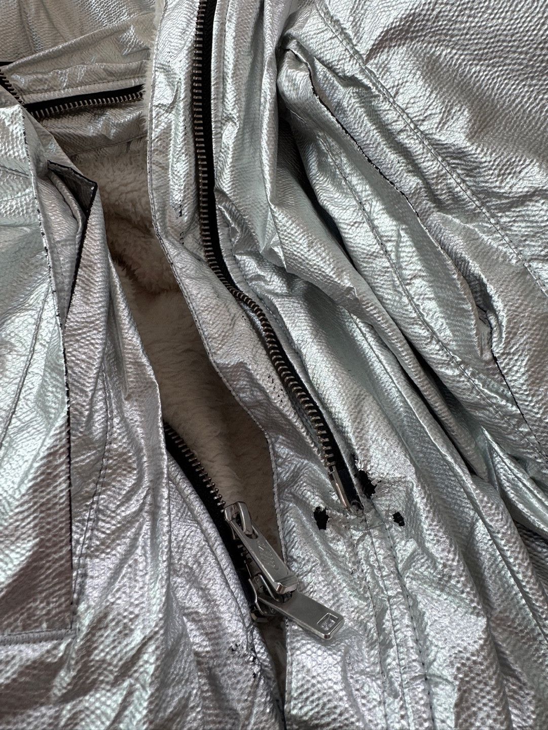 Fear of God × Nike Nike x Fear Of God Parka Jacket Metalic Silver Coat Bomber Size US L / EU 52-54 / 3 - 11 Thumbnail