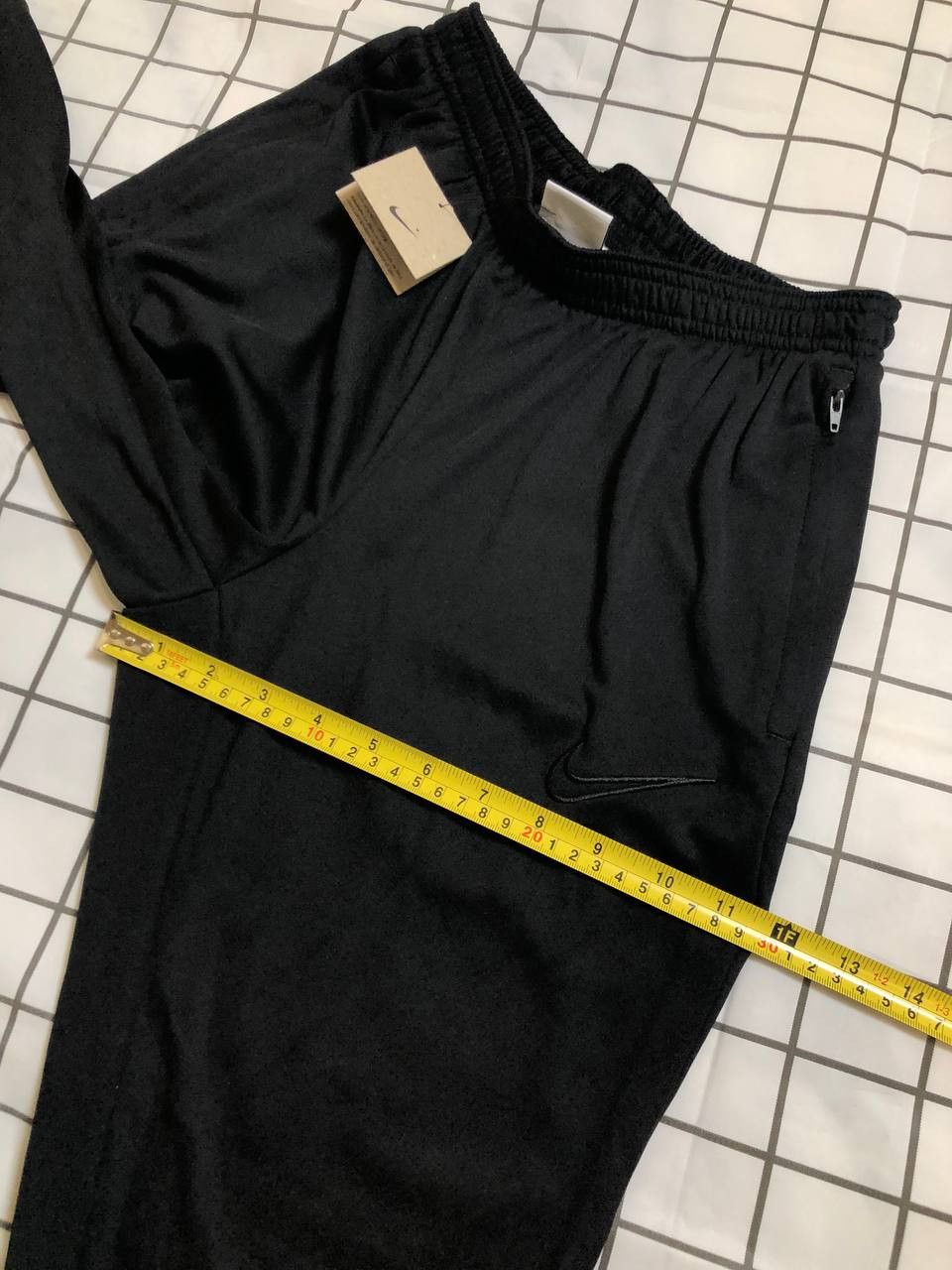 Nike Nike Dri-Fit Standard Fit Swoosh Casual Black Jogger Size US 30 / EU 46 - 11 Thumbnail