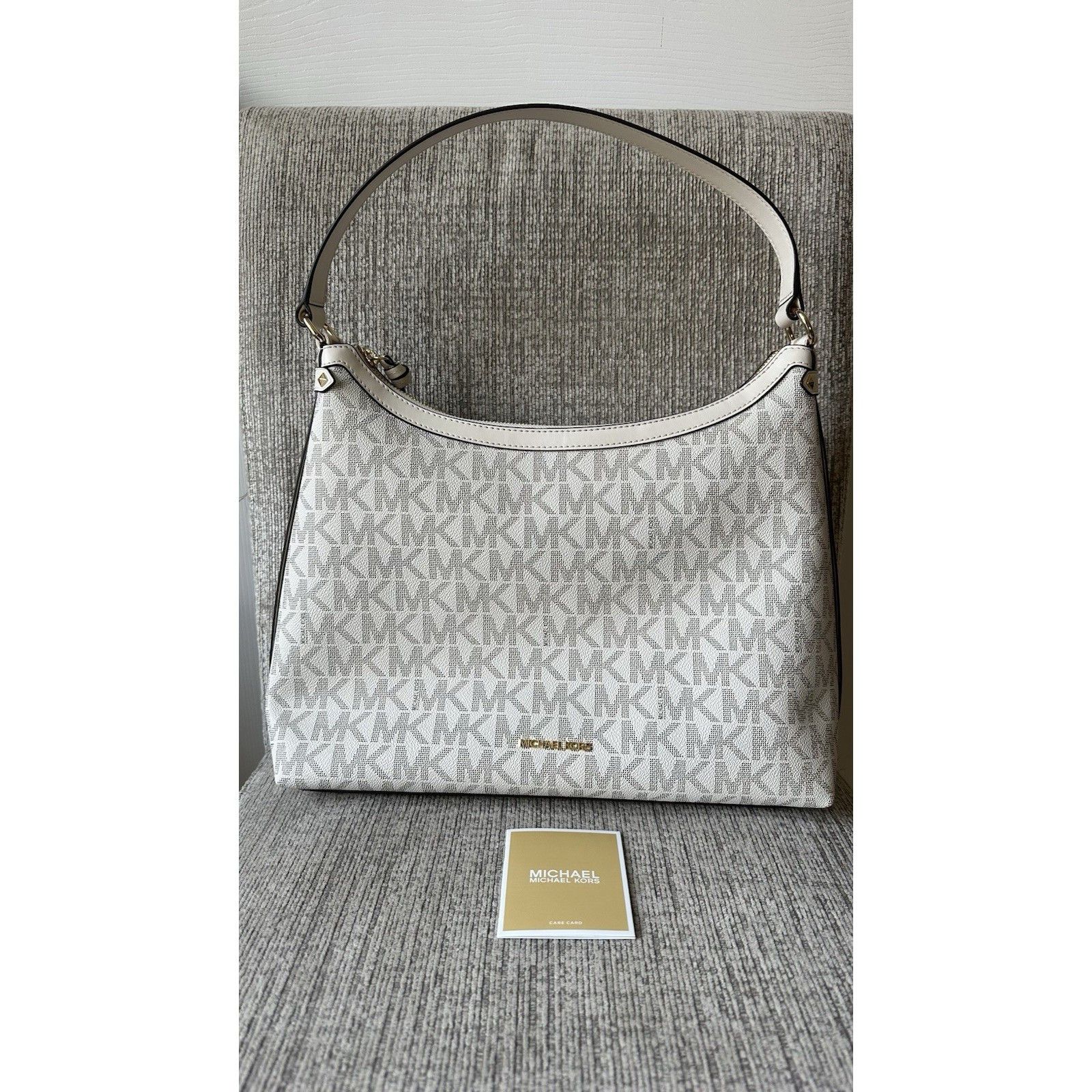 Michael Kors Michael Kors Shoulder Bag NWT Size ONE SIZE - 1 Thumbnail