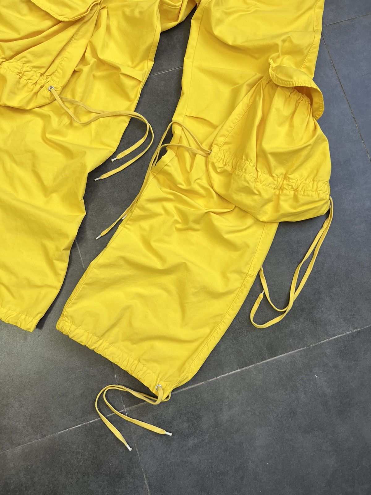 Dolce & Gabbana Vintage Dolce Gabbana Y2K Sex Bondage cargo parachute pants Size 26" / US 2 / IT 38 - 5 Thumbnail