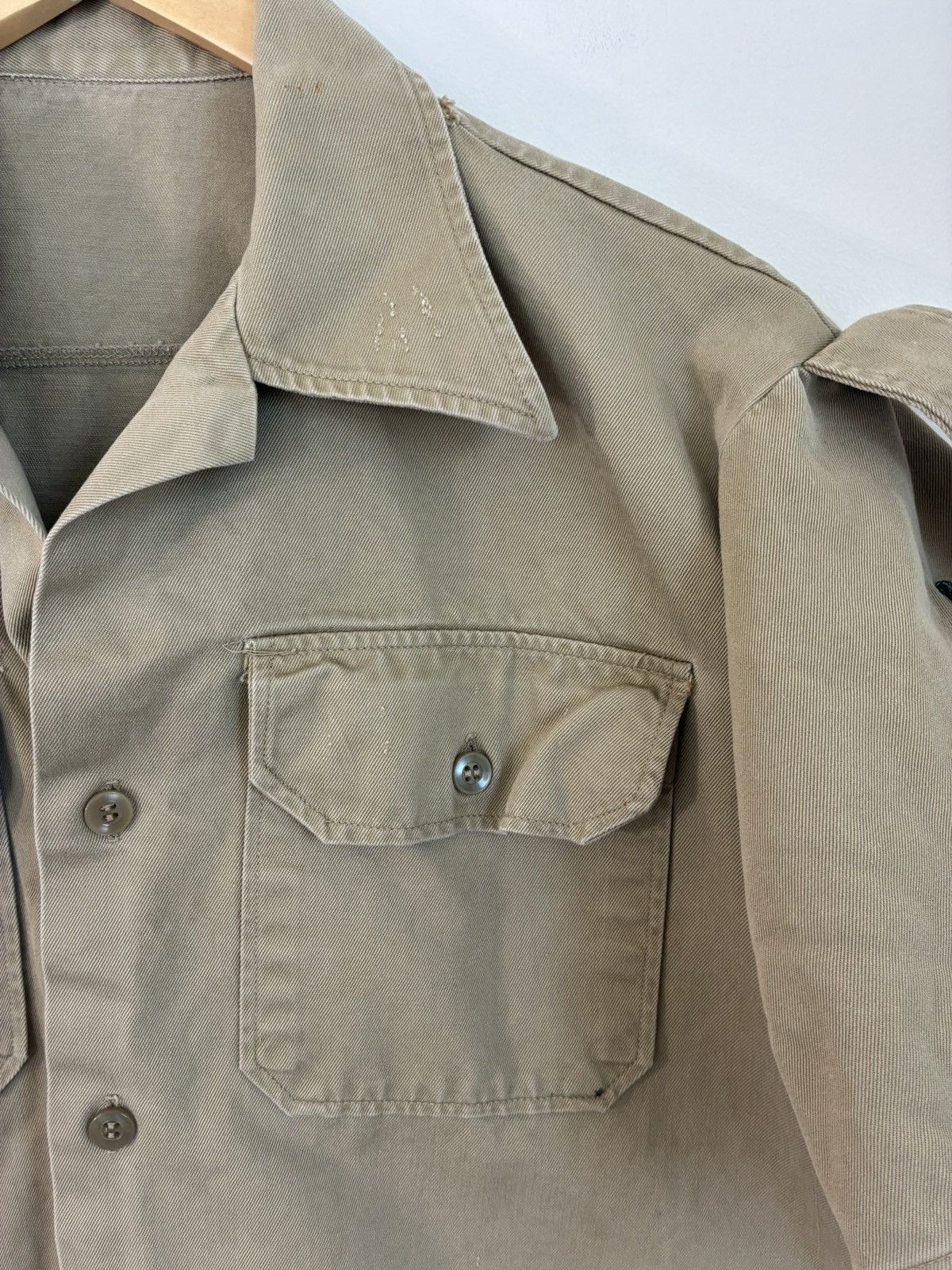 Vintage Distressed Military Army Button Down Epaulette Shirt Size US L / EU 52-54 / 3 - 5 Thumbnail
