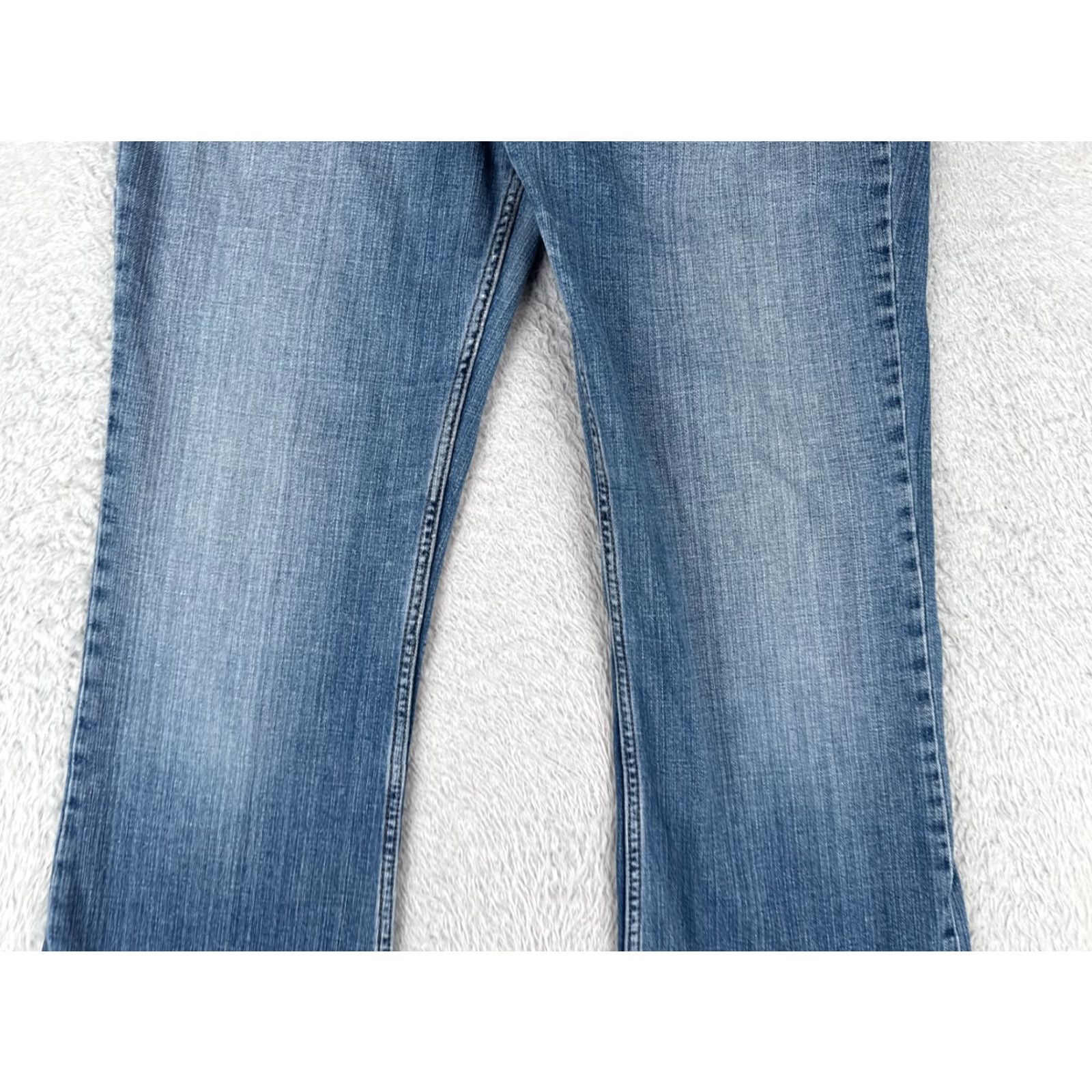 Levi's Levis Jeans Womens 12 Blue Denim 526 Slender Bootcut Mid Rise Cotton Blend 32x31 Size 34" / US 12 / IT 48 - 3 Thumbnail