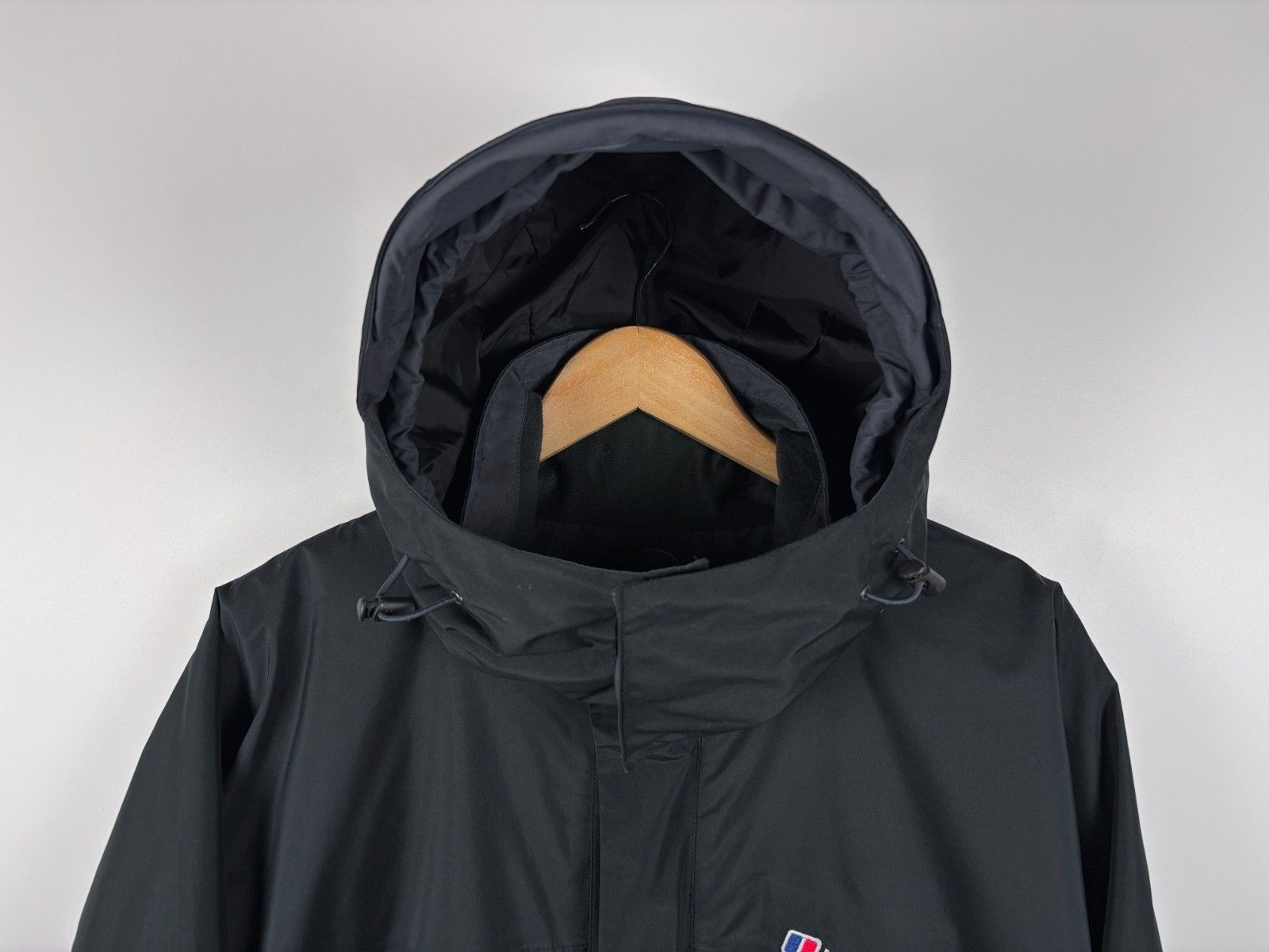 Berghaus Berghaus Cornice Gore-Tex InterActive Jacket Outdoor Black L Size US L / EU 52-54 / 3 - 2 Thumbnail