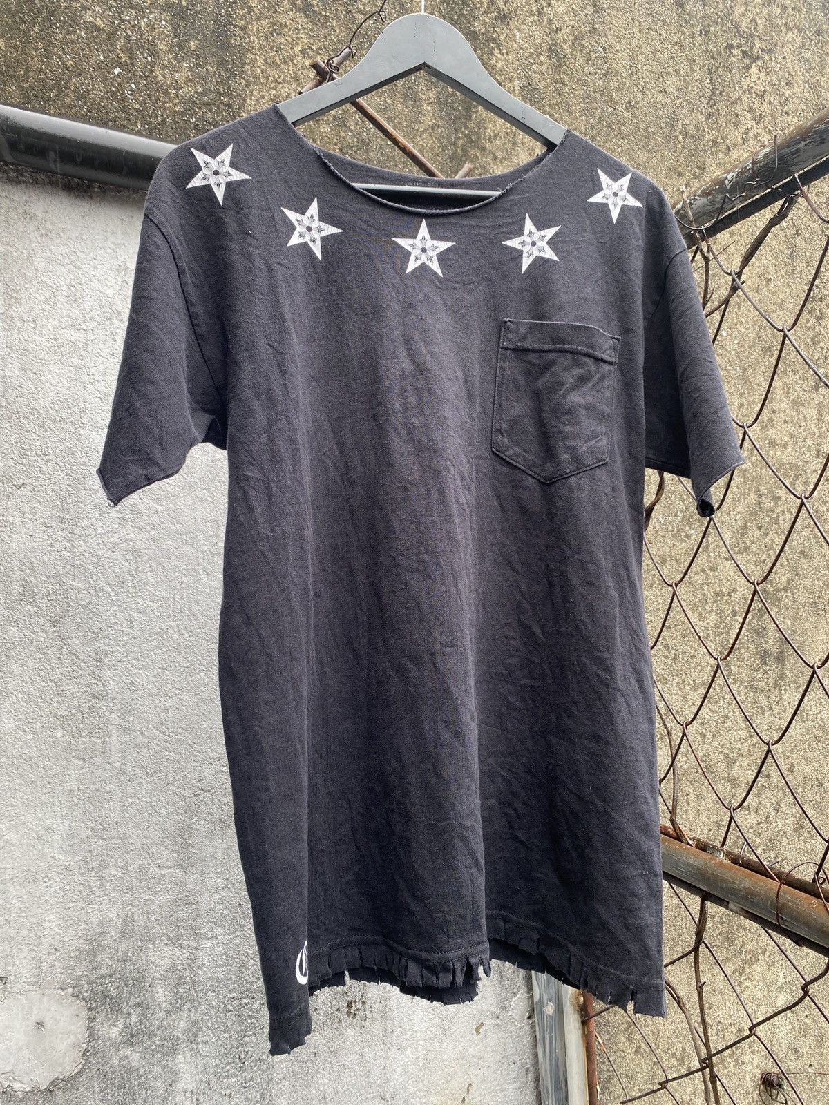 Chrome Hearts TRASHED - OFF SHOULDER CHROME HEARTS STARS VINTAGE TEE Size M / US 6-8 / IT 42-44 - 2 Thumbnail
