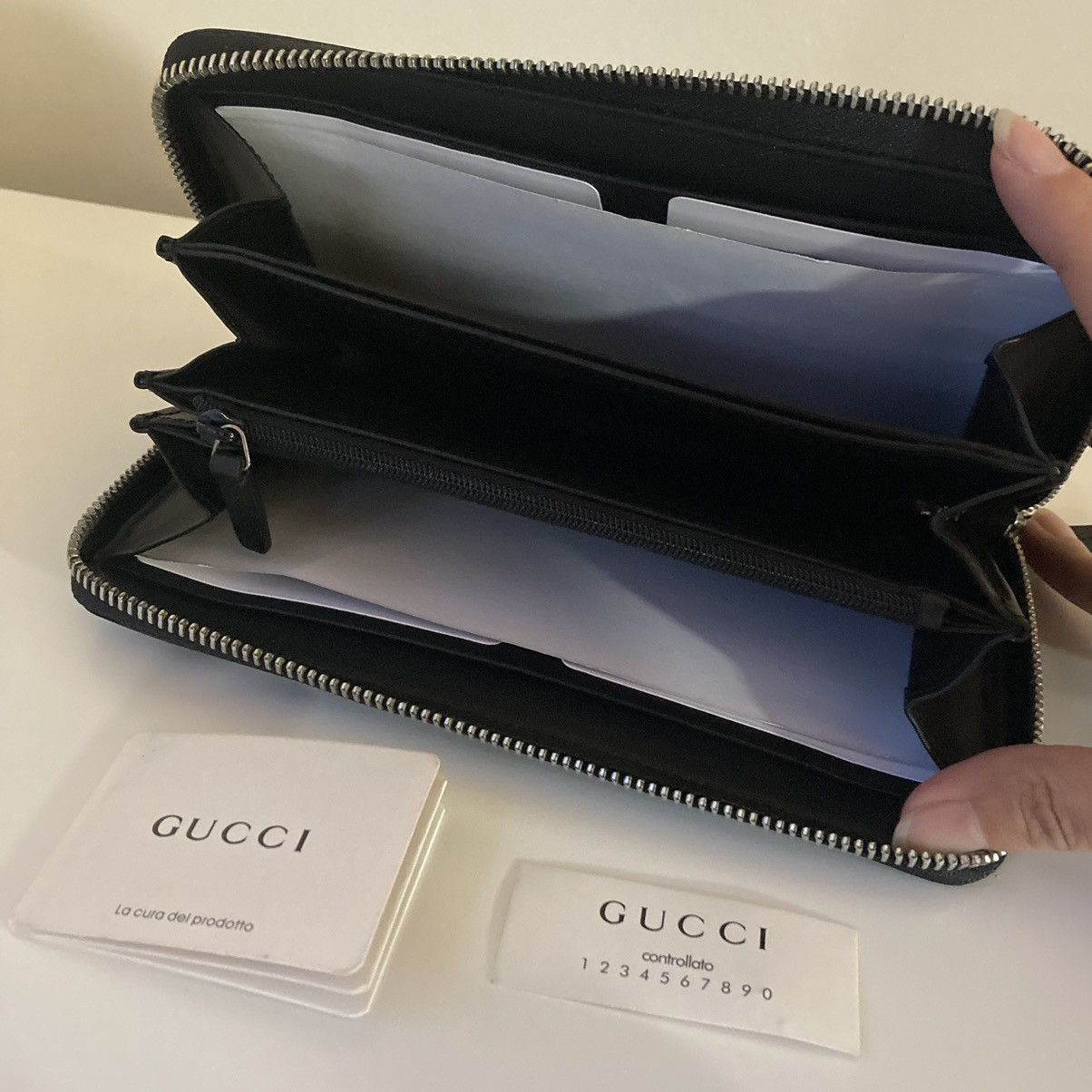 Gucci Gucci x Sega "Guccy" Black Leather Wallet with Gold Star Size ONE SIZE - 7 Thumbnail