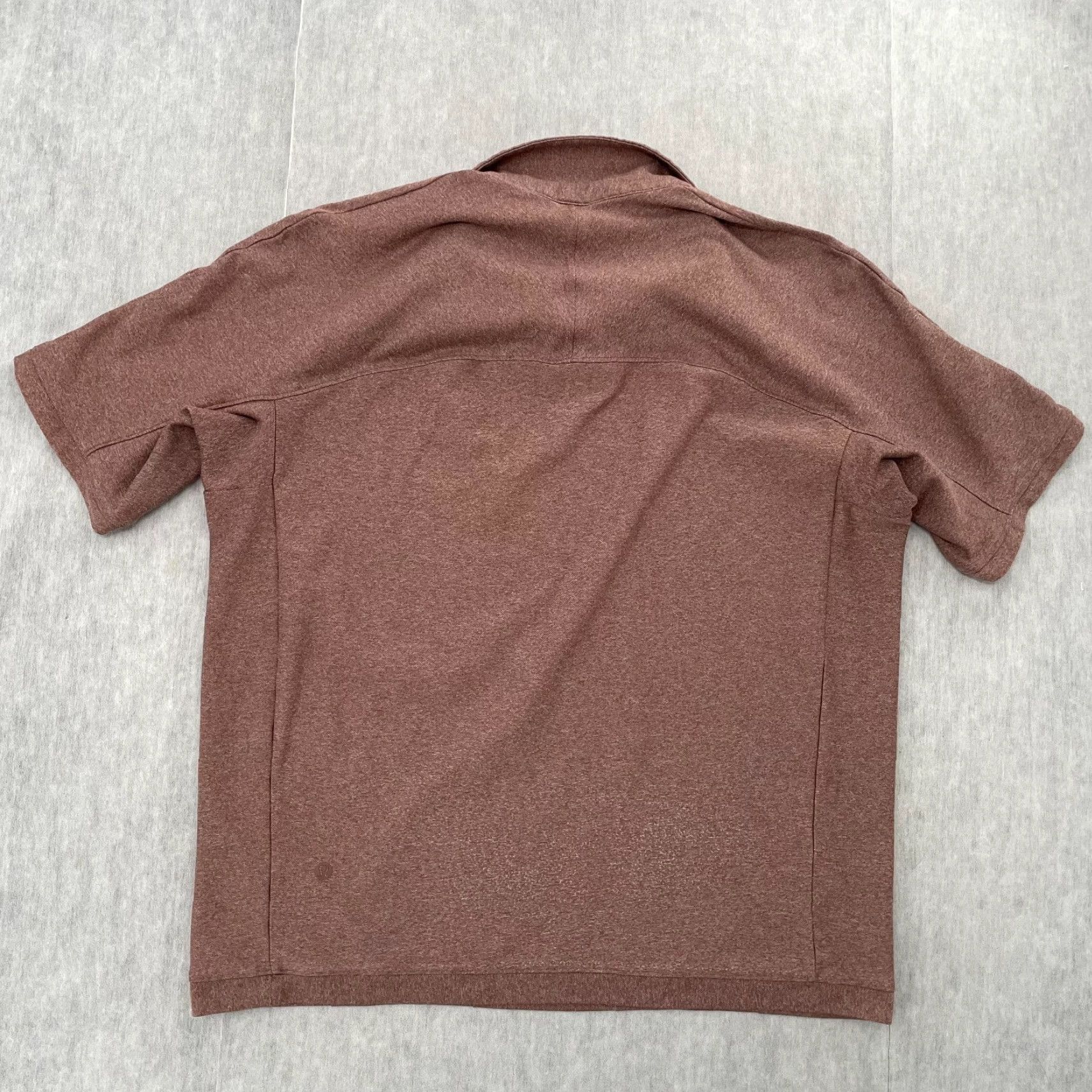 Lululemon VINTAGE Lululemon Polo Shirt Mens Short Sleeve Collared Activewear Casual Travel Red M Size US M / EU 48-50 / 2 - 2 Thumbnail