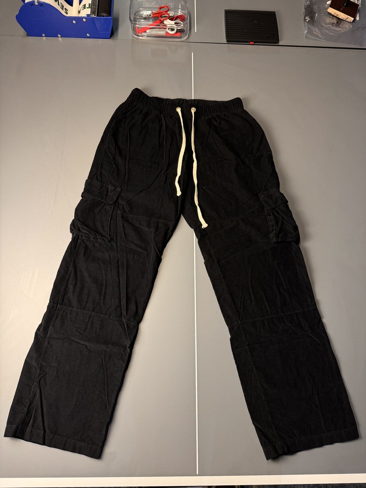 Les Tien Les Tien Black Corduroy Cargo Sweatpants Size Medium Size US 32 / EU 48 - 1 Thumbnail