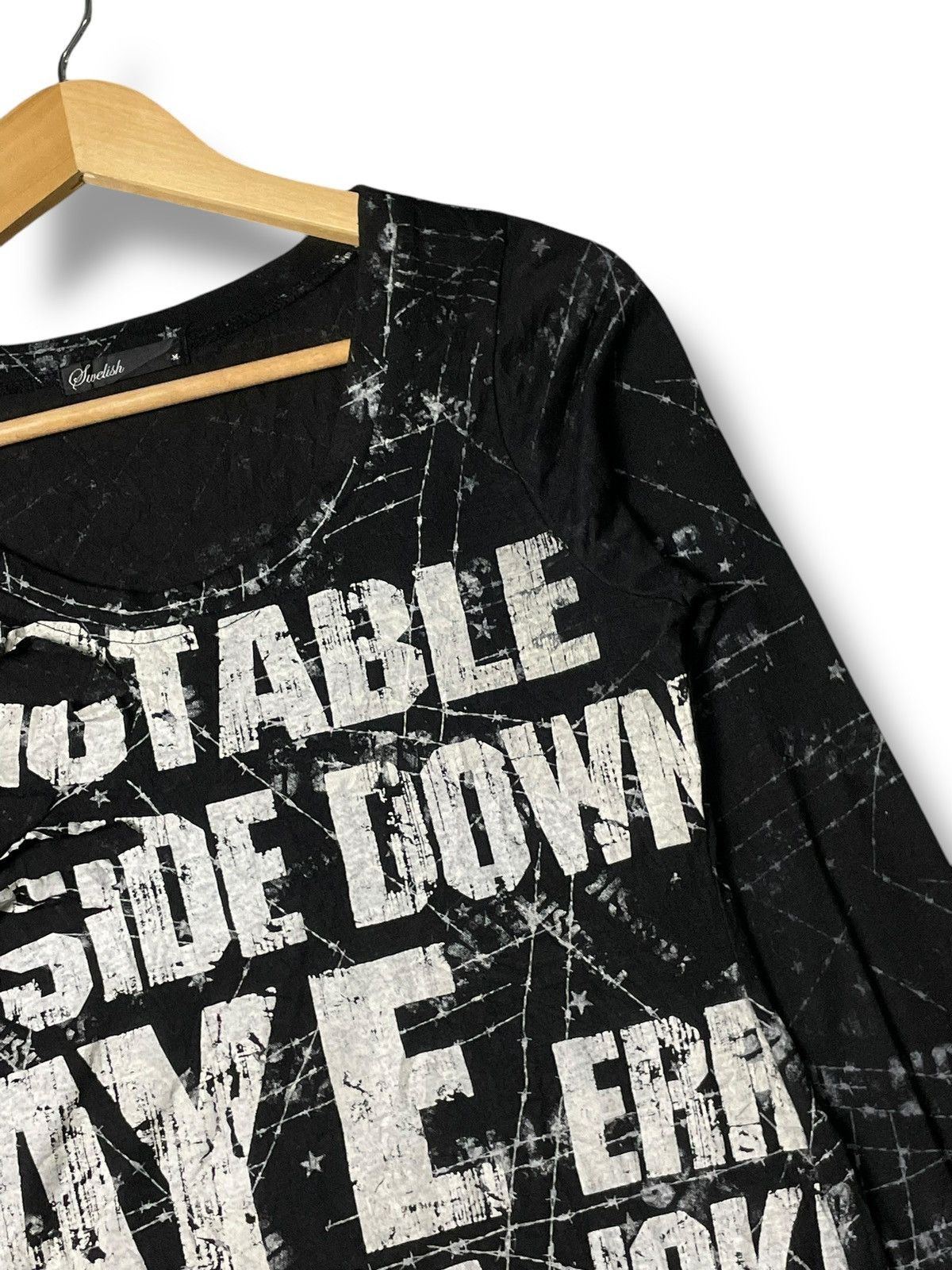 Japanese Brand SWELISH Punk Grunge Distressed Cut Tshirt (74) Size M / US 6-8 / IT 42-44 - 3 Thumbnail