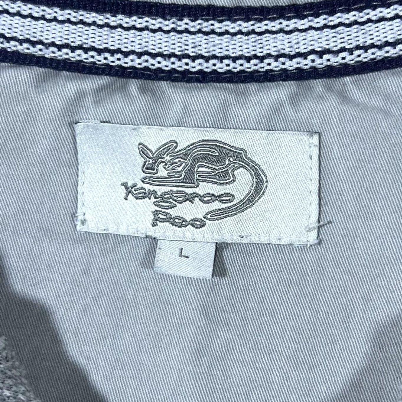 Vintage Kangaroo Poo Skater Surfer Grey Mini Logo 1/4 Zip Pullover Sweatshirt Large Mens Sweatshirt 1/4 Zip Grey Kangaroo Poo Skater Surfer Logo Size US L / EU 52-54 / 3 - 4 Thumbnail