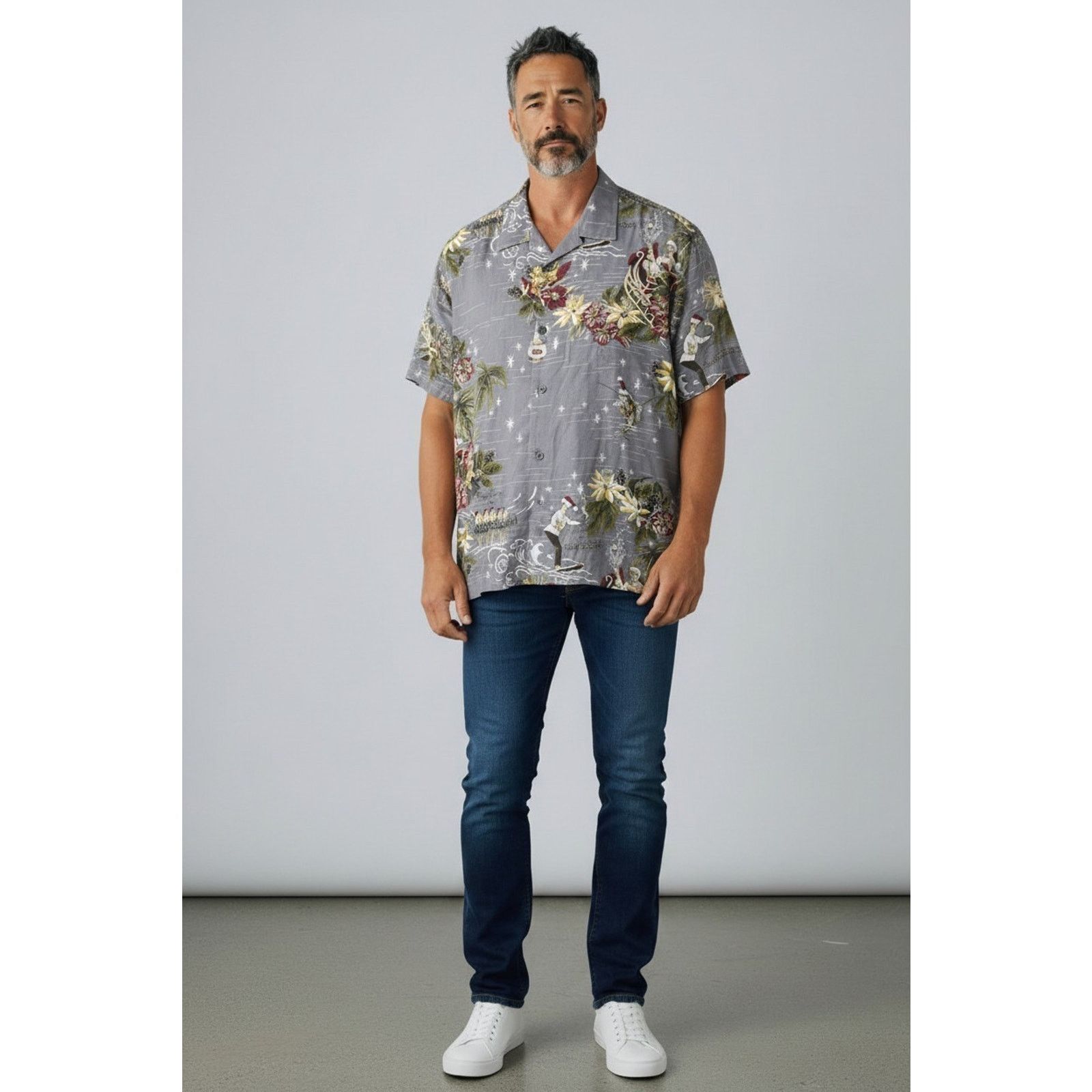 Tommy Bahama NEW TOMMY BAHAMA 100% Silk Merry Kitschmas Camp Shirt Sz XL Size US XL / EU 56 / 4 - 1 Thumbnail